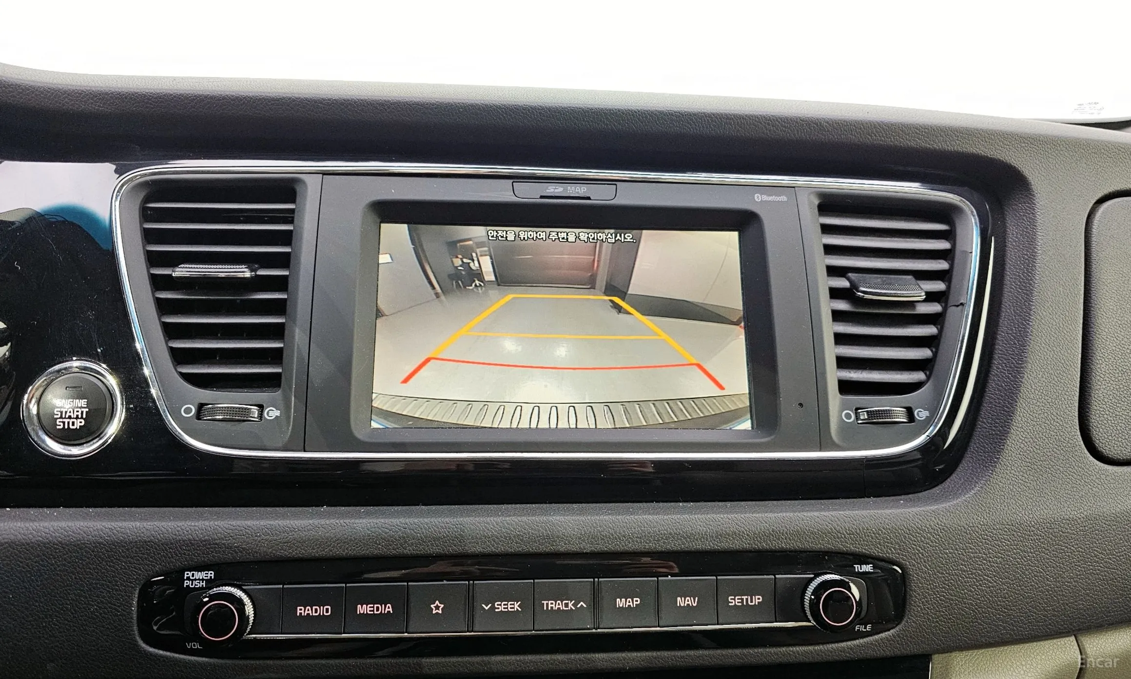 Kia Carnival превью 16