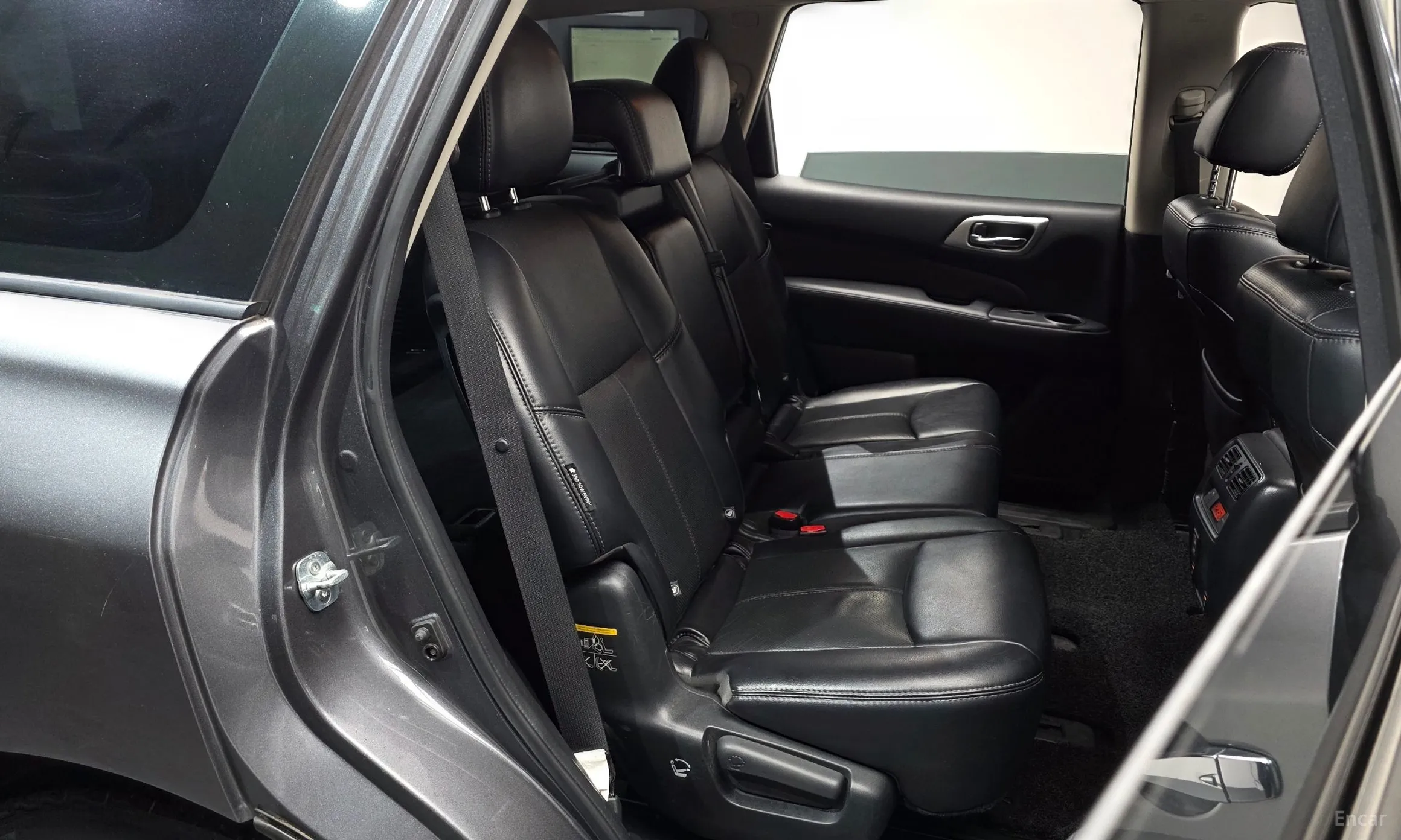 Nissan Pathfinder Gen 4 превью 11