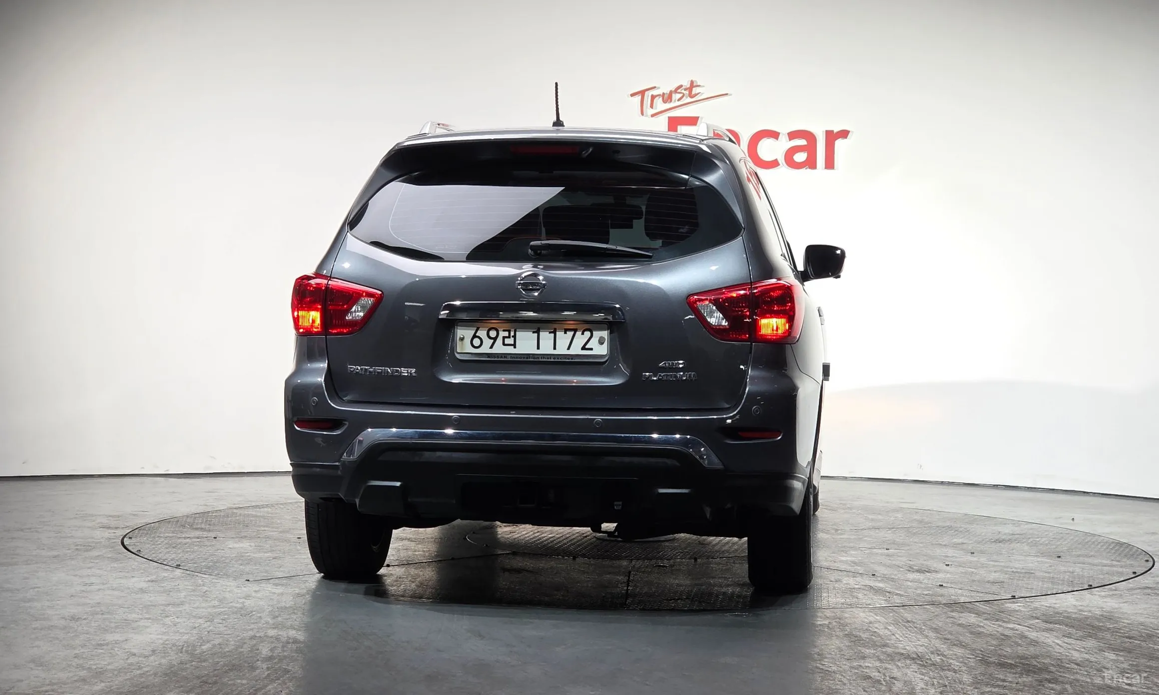 Nissan Pathfinder Gen 4 превью 4