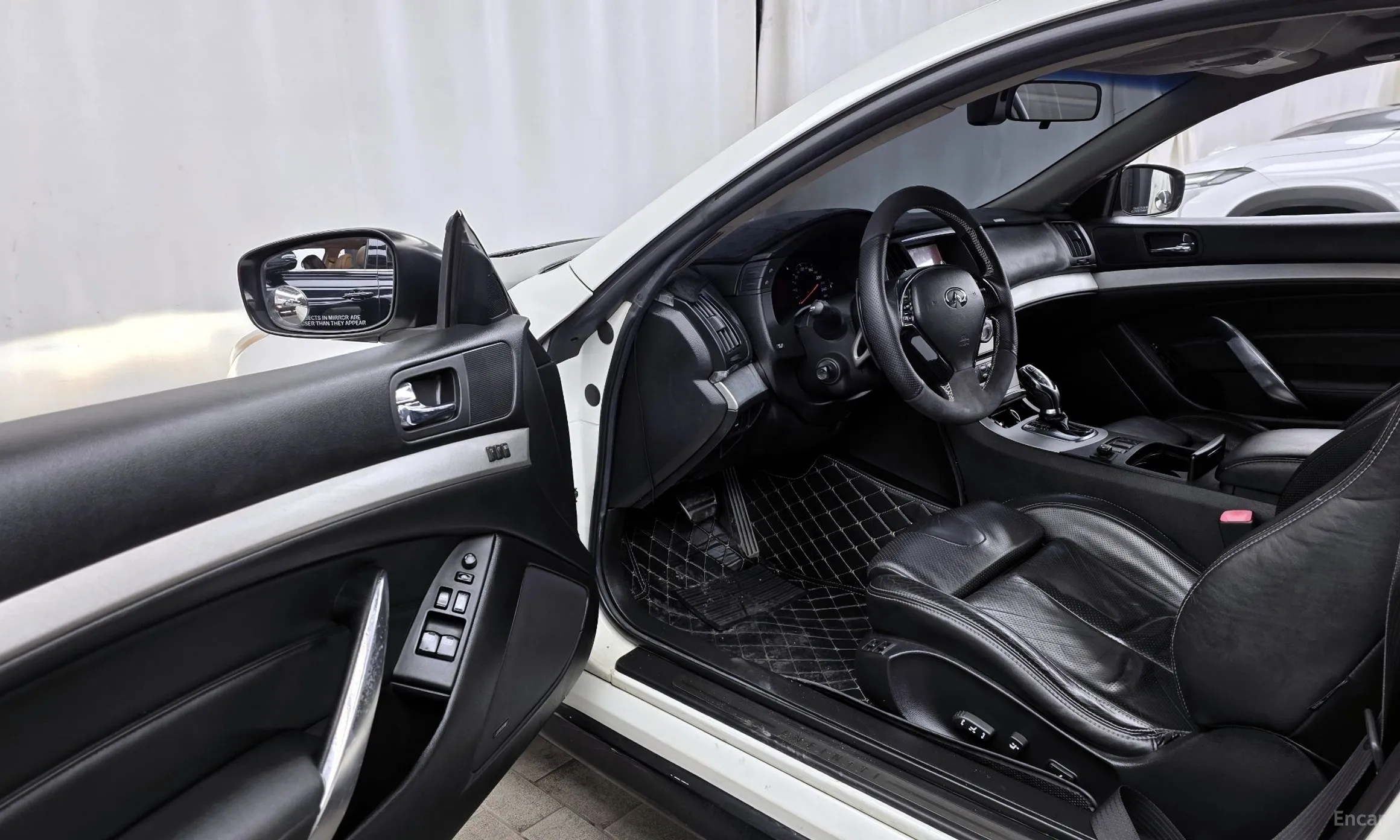 Infiniti G37 превью 10