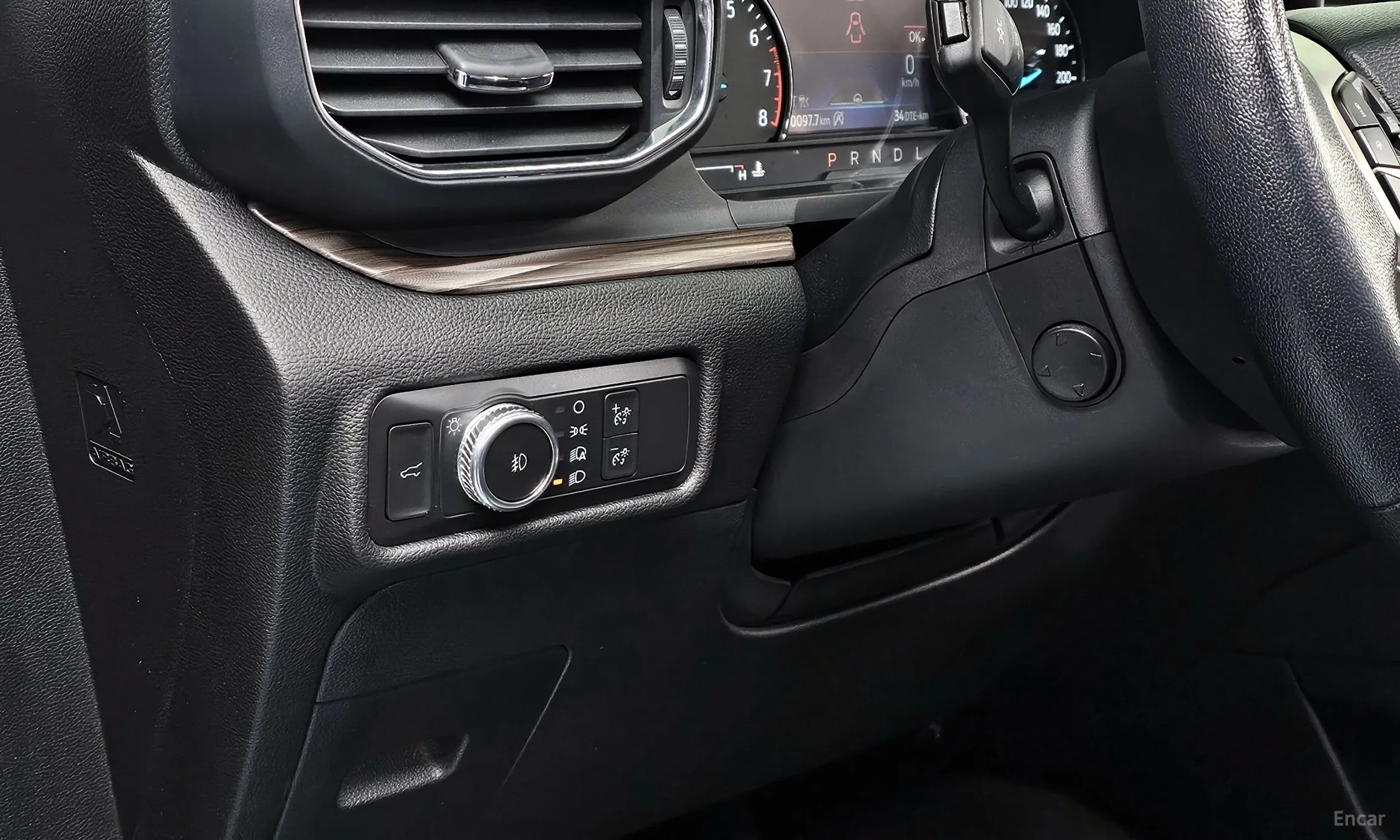 Ford Explorer 6th Generation превью 16