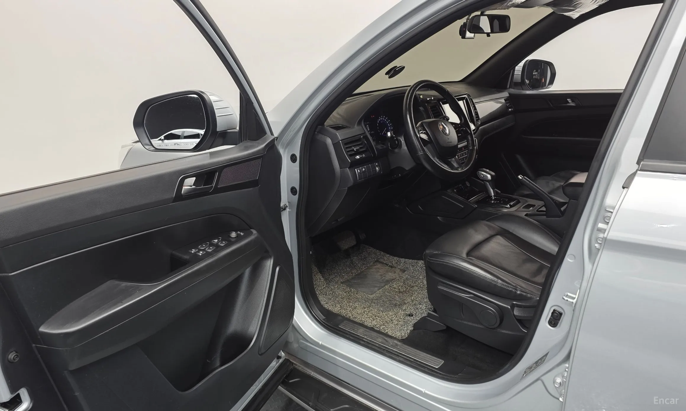 KG Mobility (SsangYong) Rexton Sports превью 11