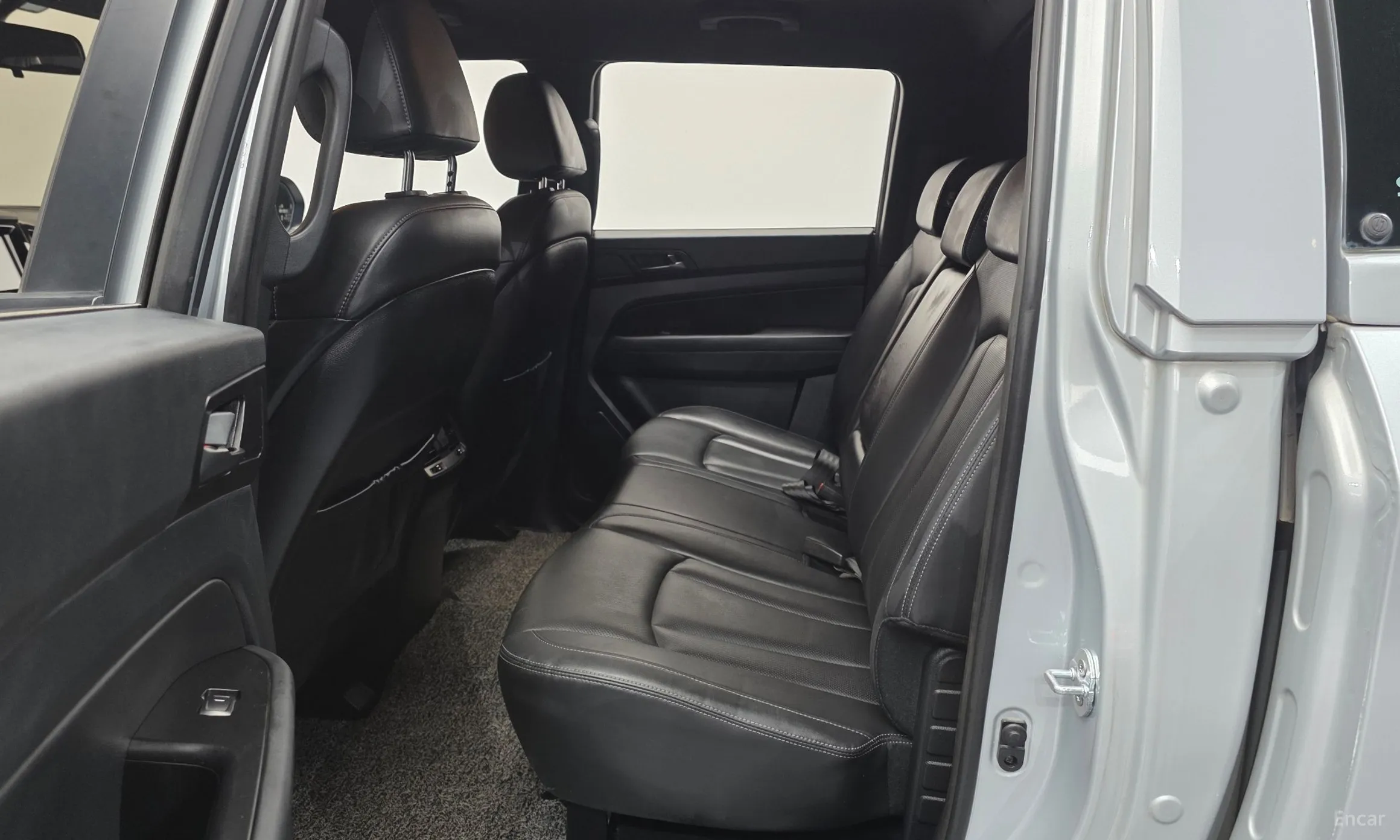 KG Mobility (SsangYong) Rexton Sports превью 12