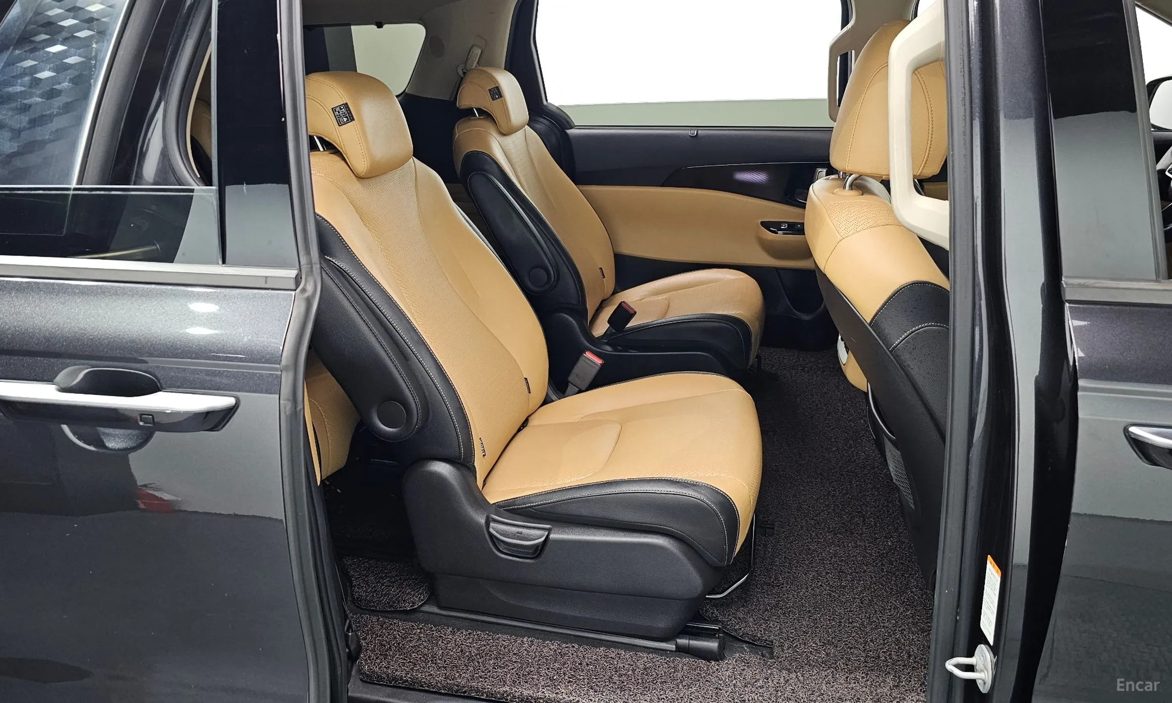 Kia Carnival Gen 4 превью 11