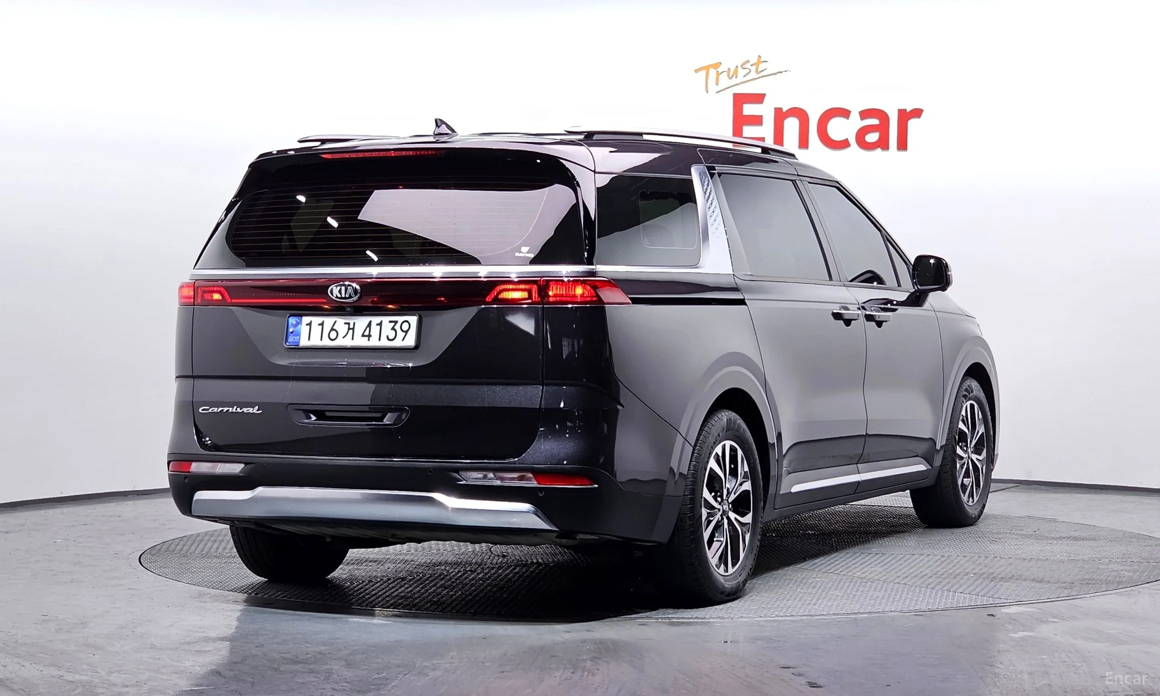 Kia Carnival Gen 4 превью 2