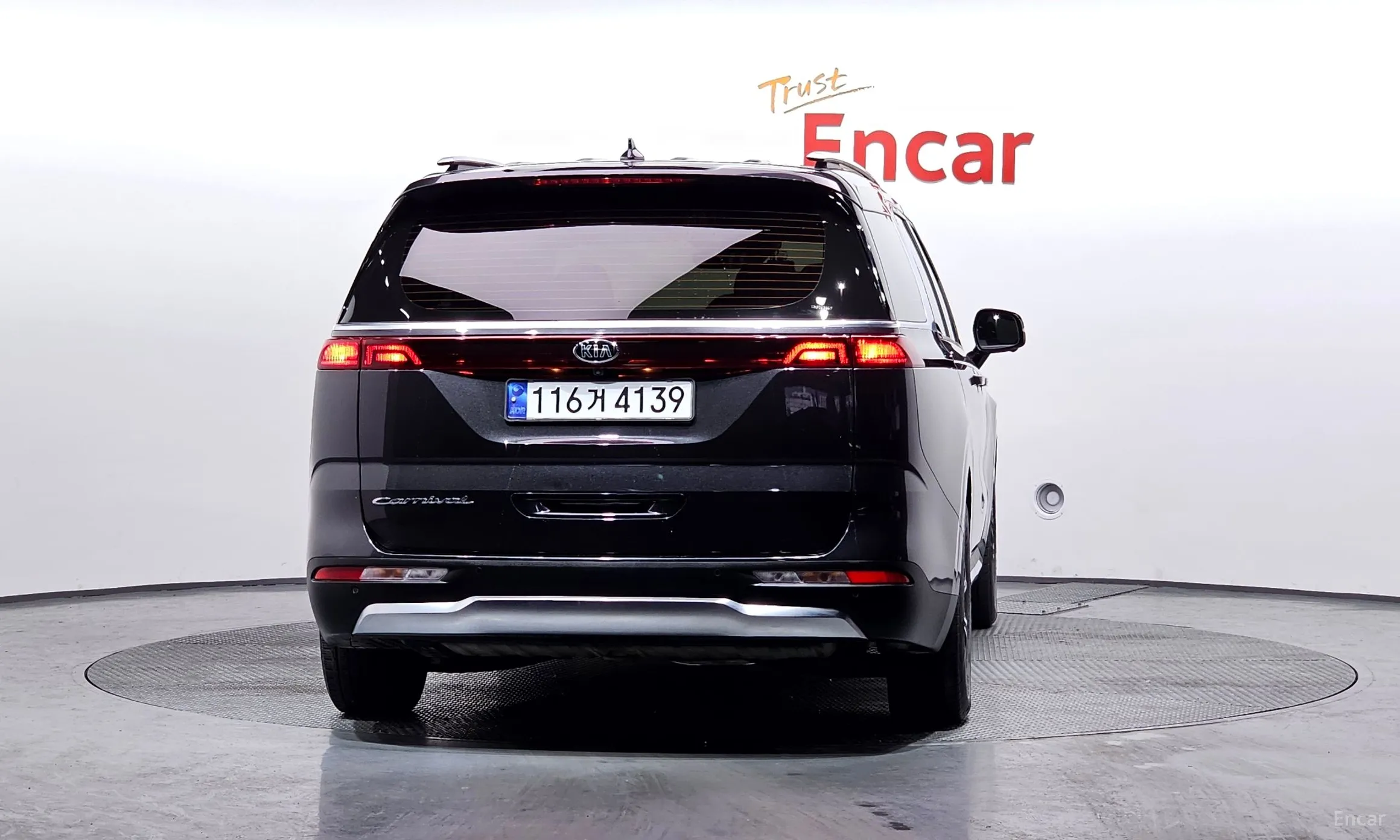 Kia Carnival Gen 4 превью 4