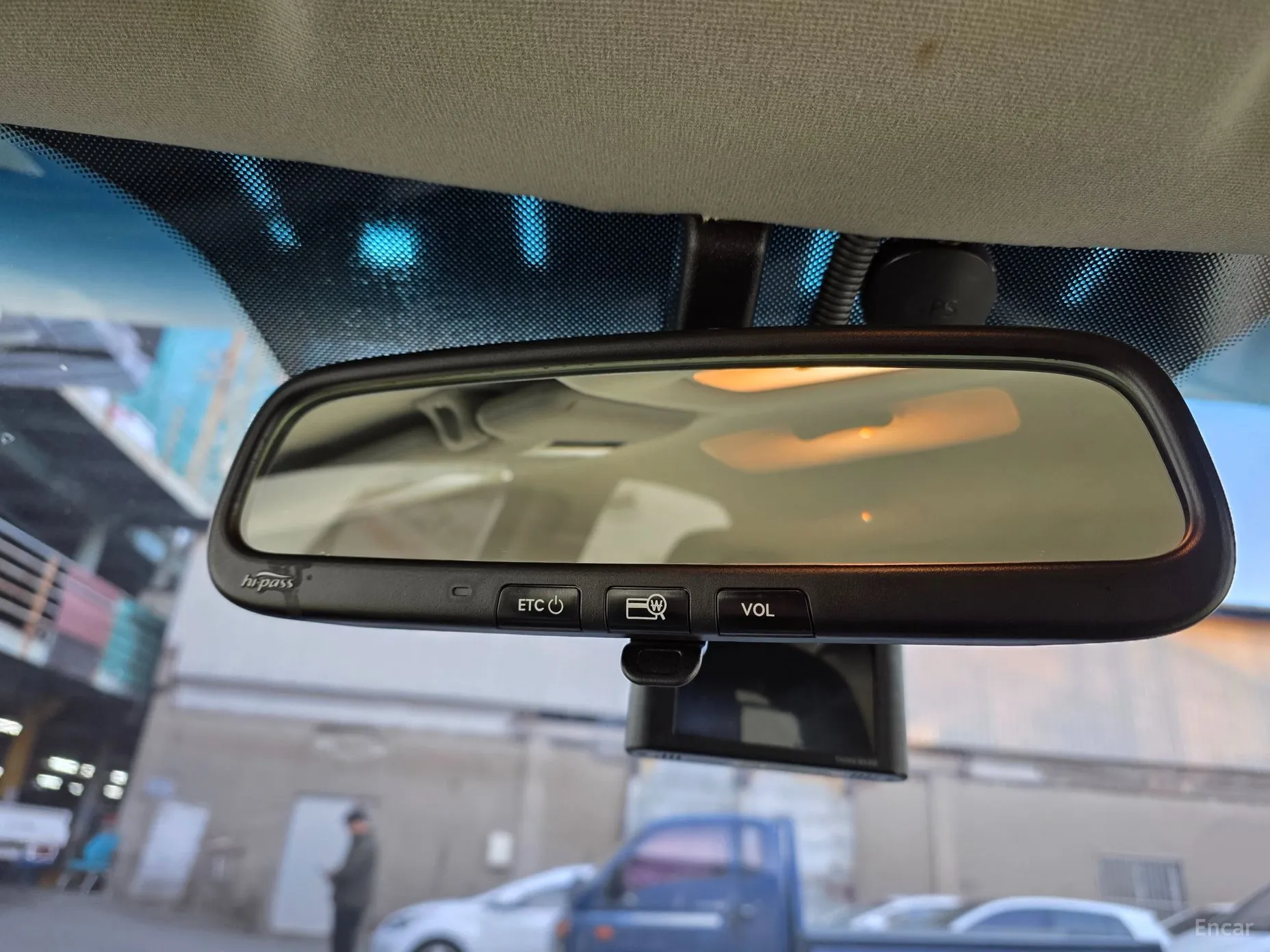 Kia morning превью 18