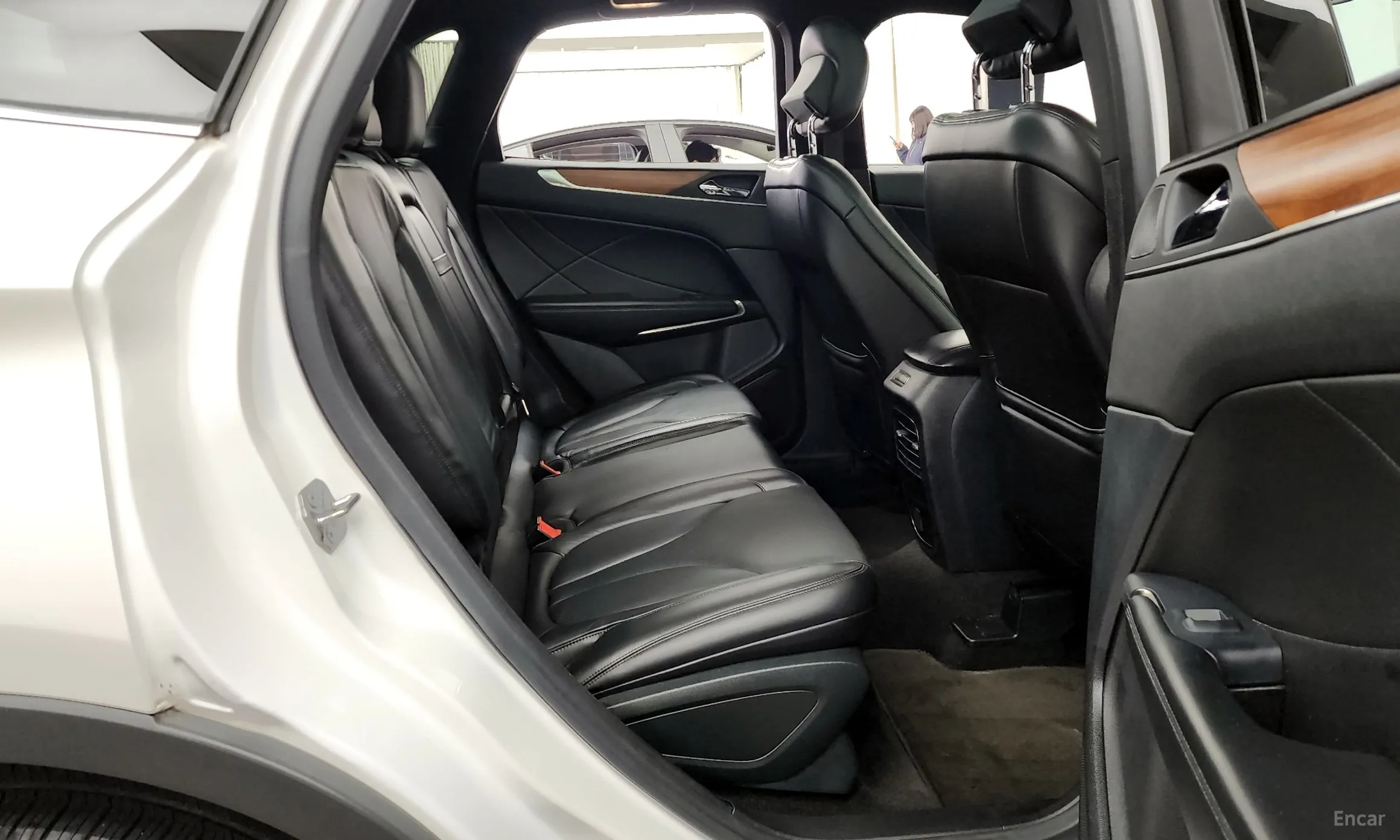Lincoln MKC превью 12