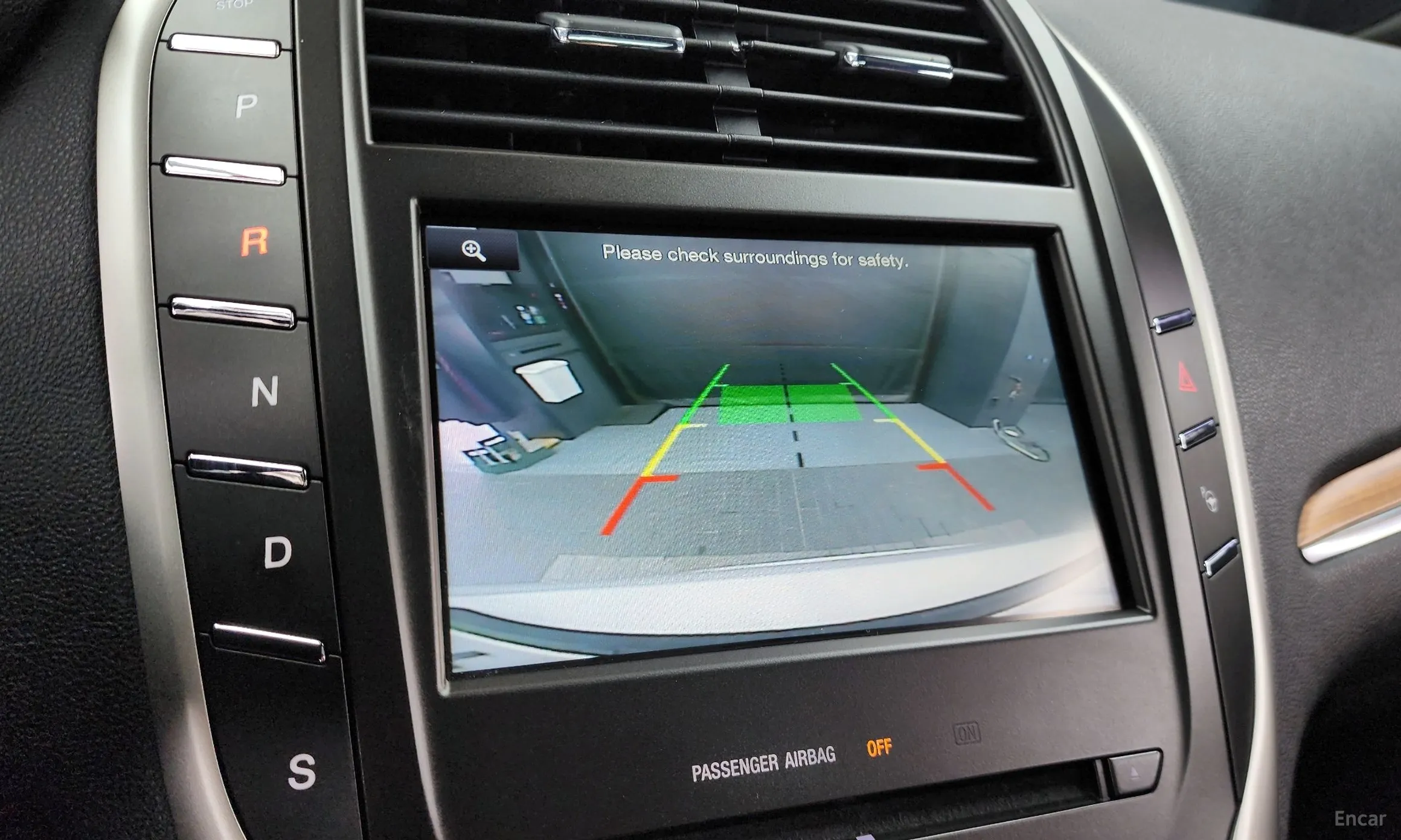 Lincoln MKC превью 15
