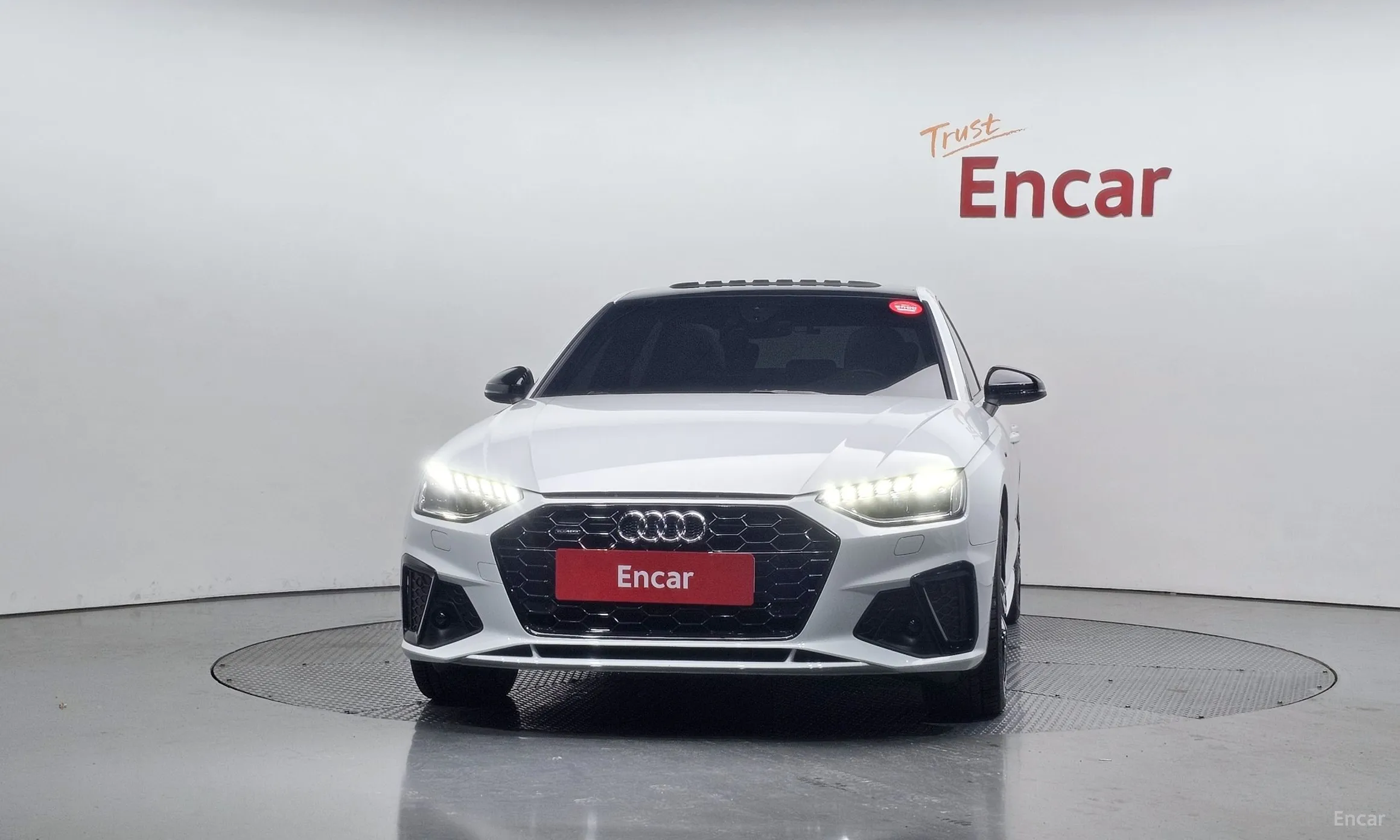 Audi A4 (B9) превью 3