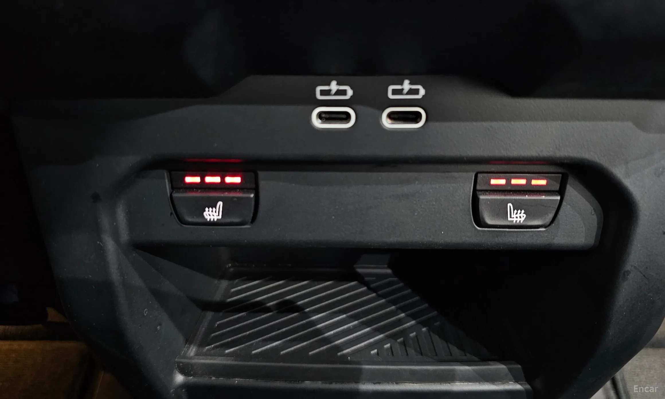 BMW 5 Series (G60) превью 18