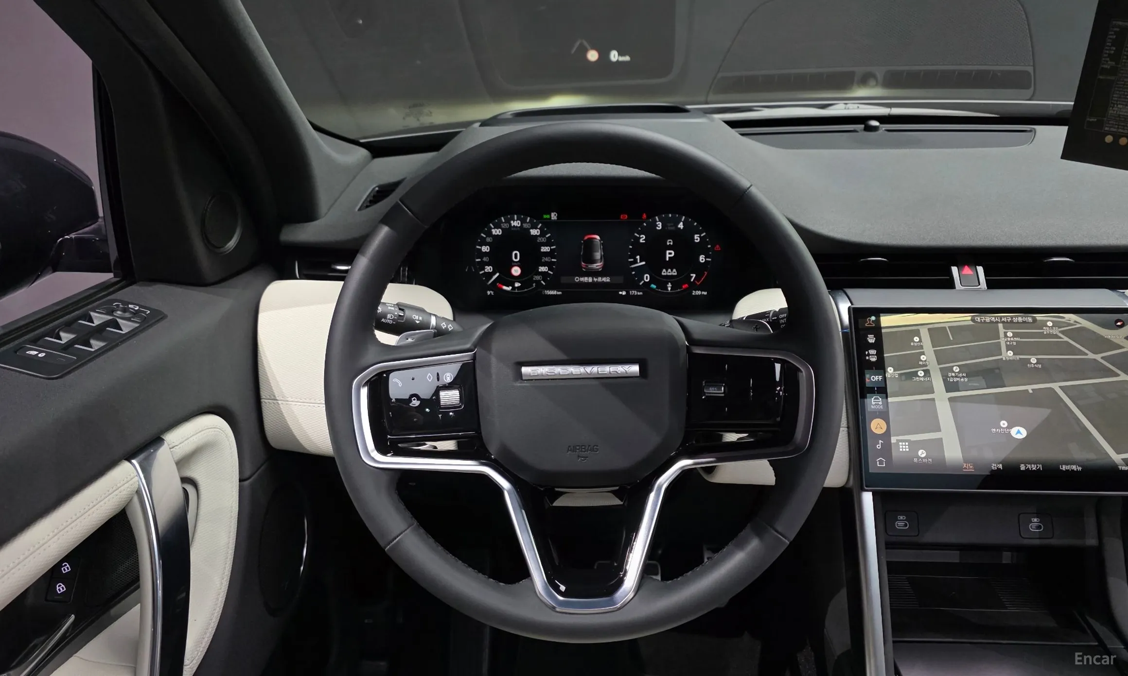 Land Rover Discovery Sports превью 13