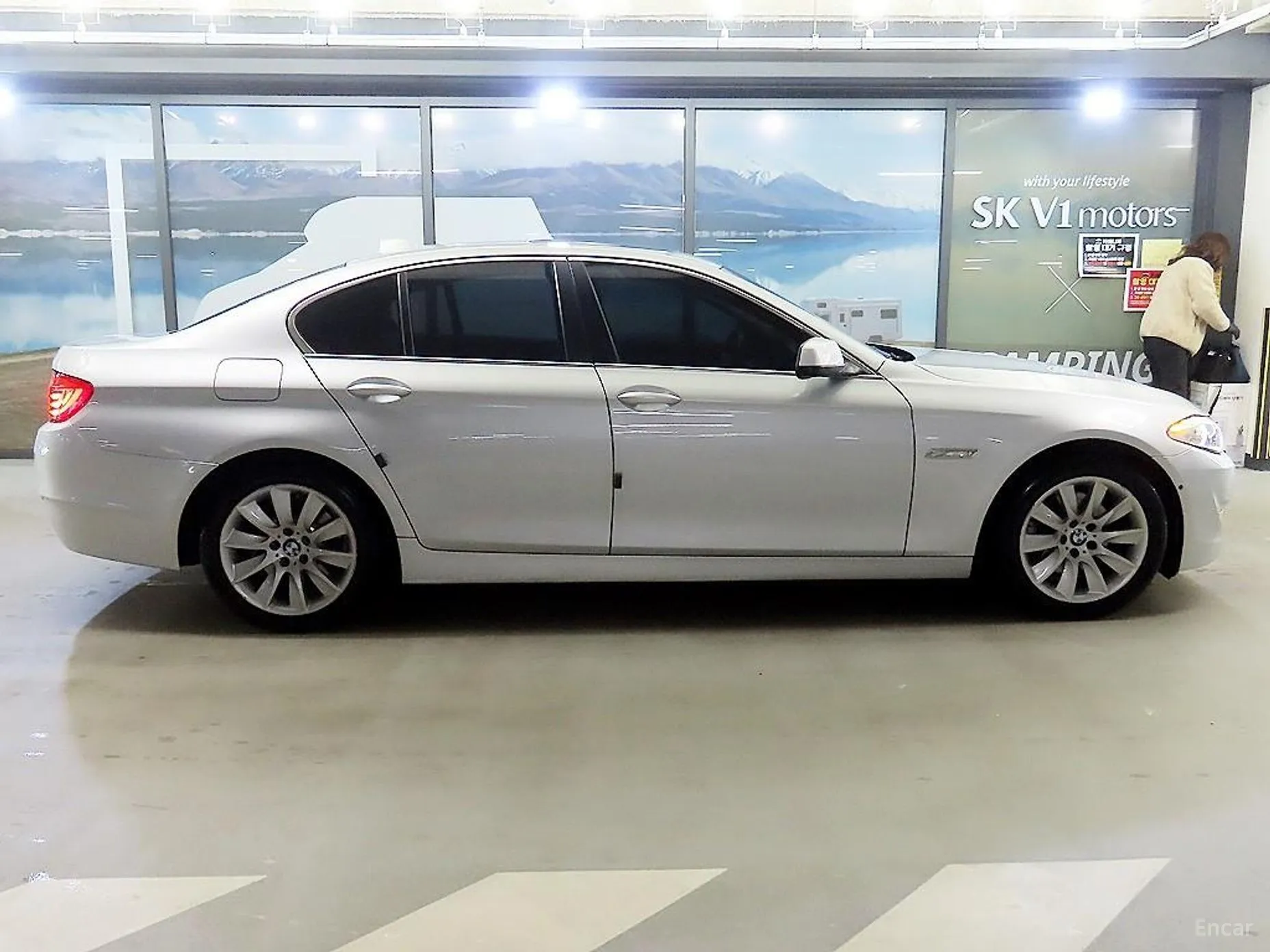 BMW 5 Series (F10) превью 3