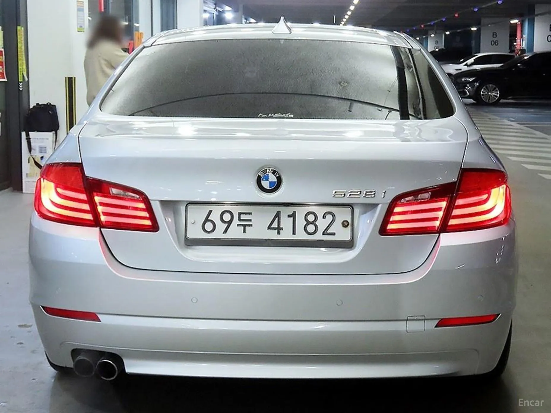 BMW 5 Series (F10) превью 5