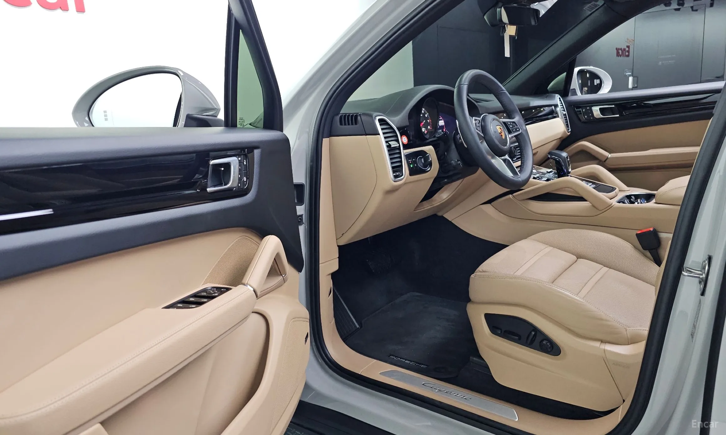 Porsche Cayenne (PO536) превью 10