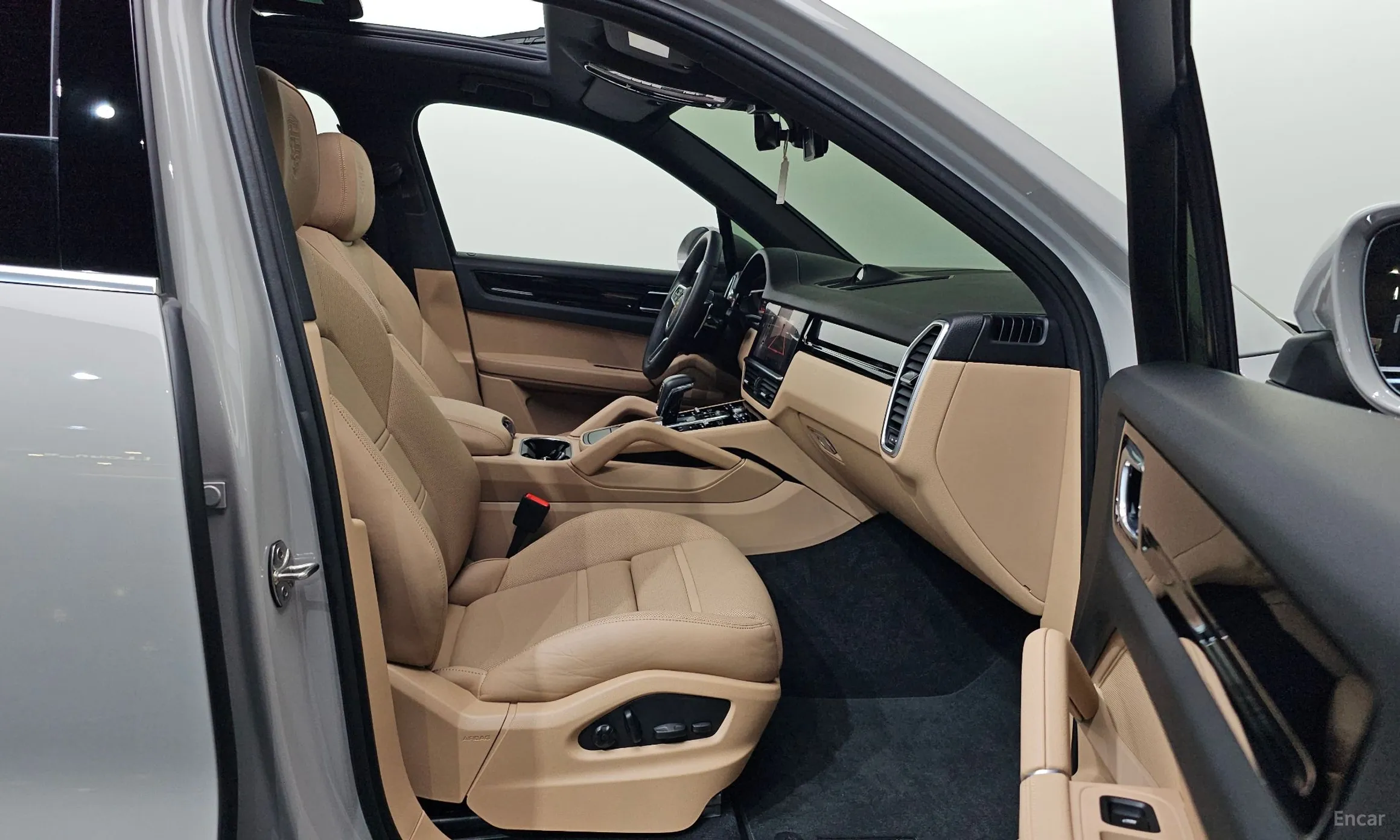 Porsche Cayenne (PO536) превью 11