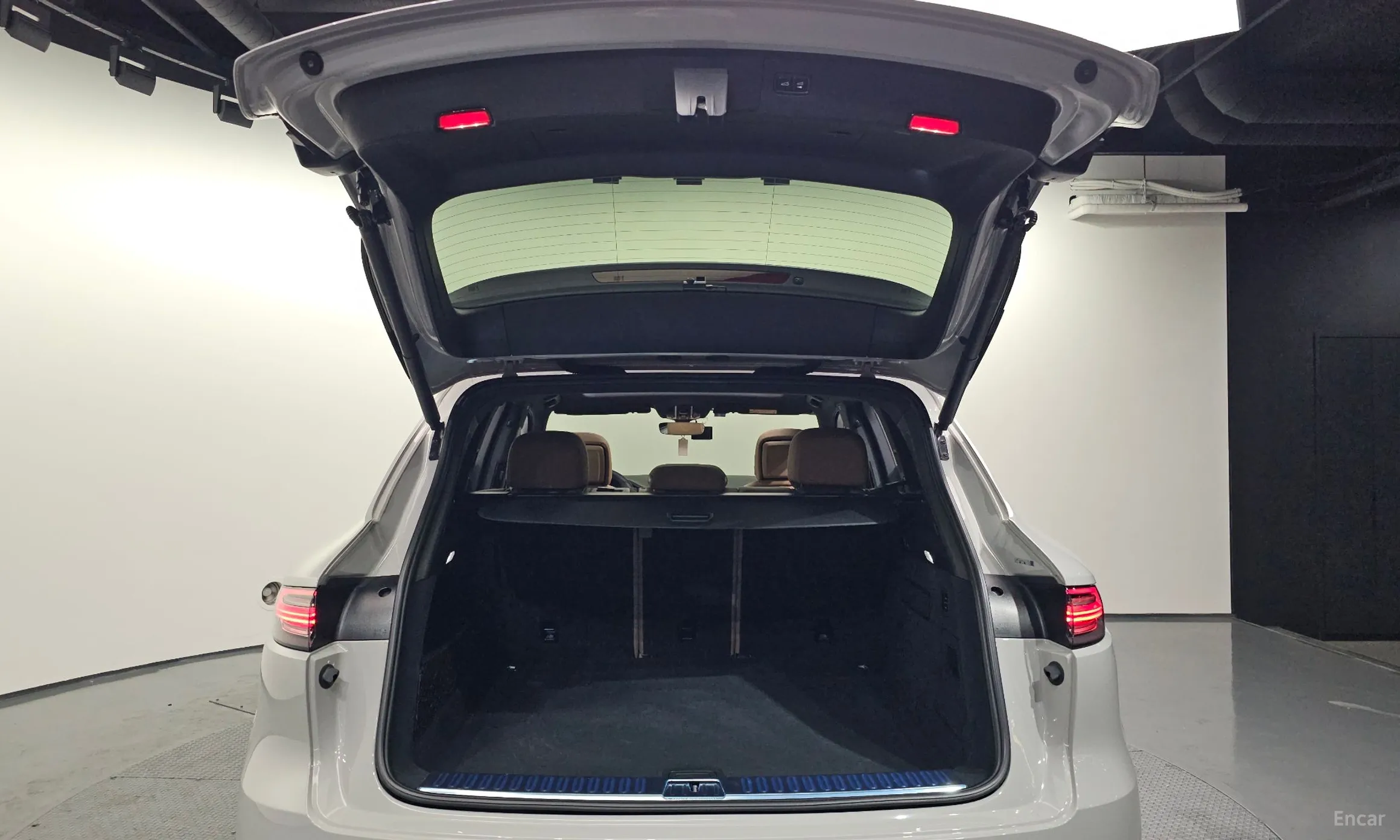 Porsche Cayenne (PO536) превью 20