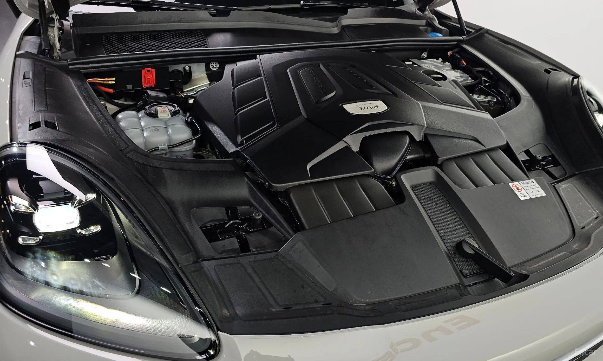 Porsche Cayenne (PO536) превью 6
