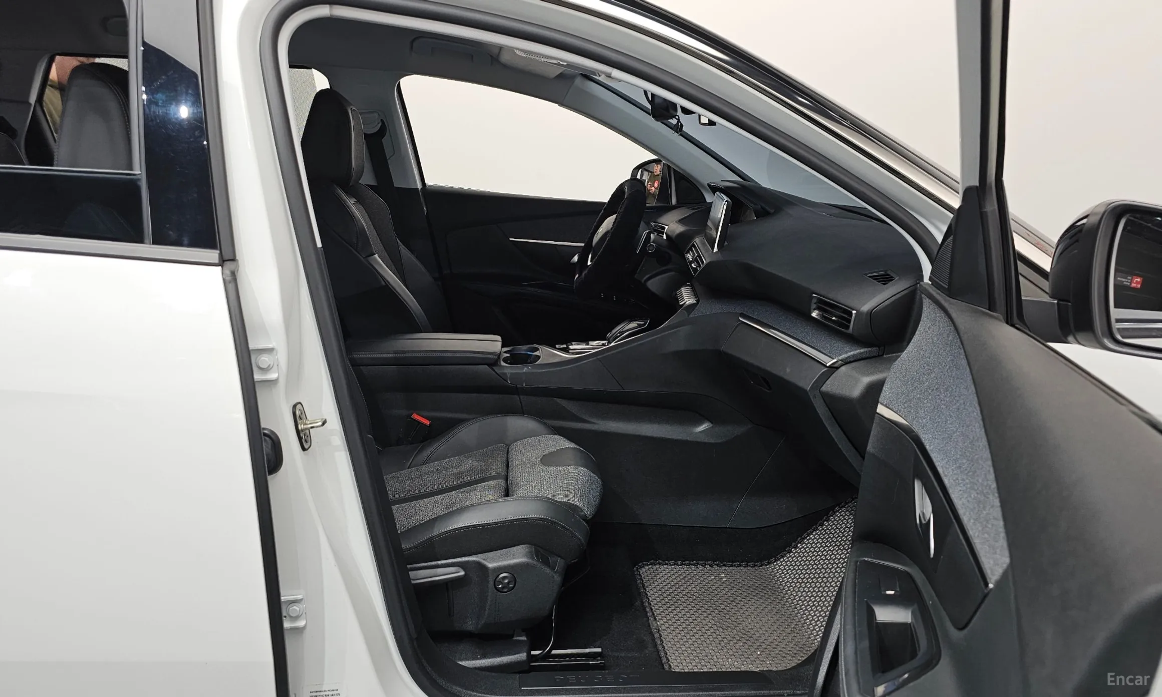 Peugeot 5008 2nd generation превью 11