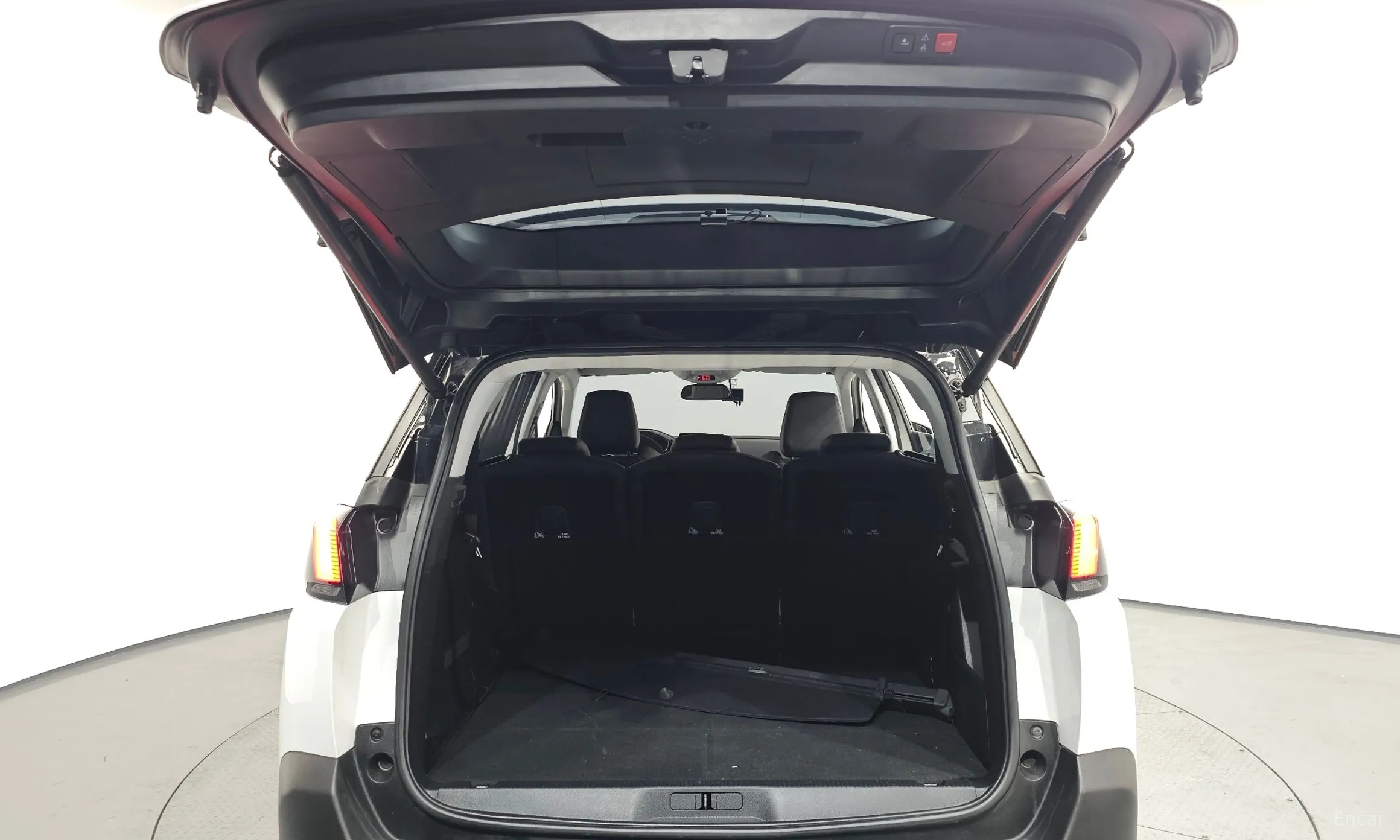 Peugeot 5008 2nd generation превью 20