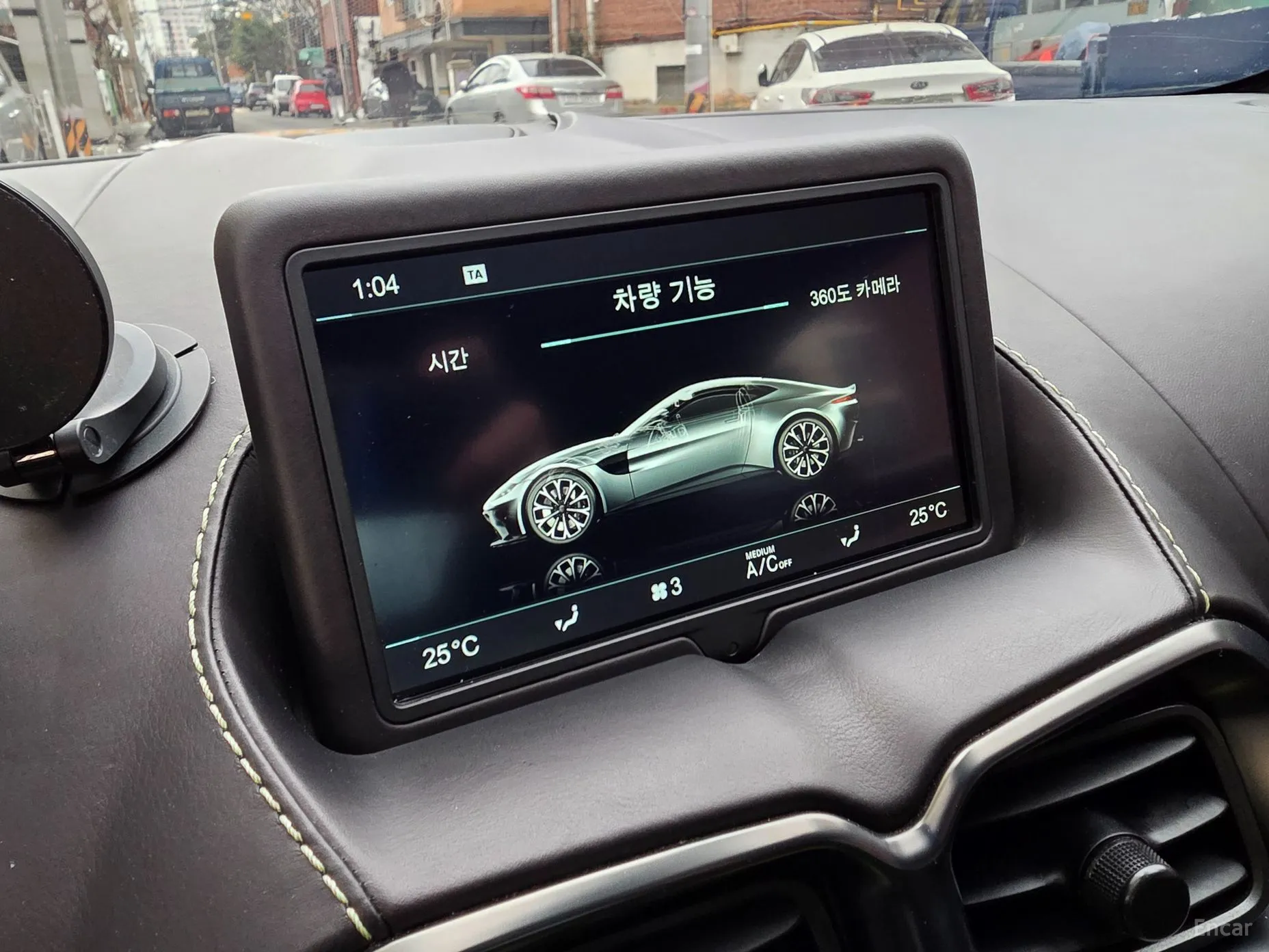 Aston Martin Vantage 2nd Generation превью 12