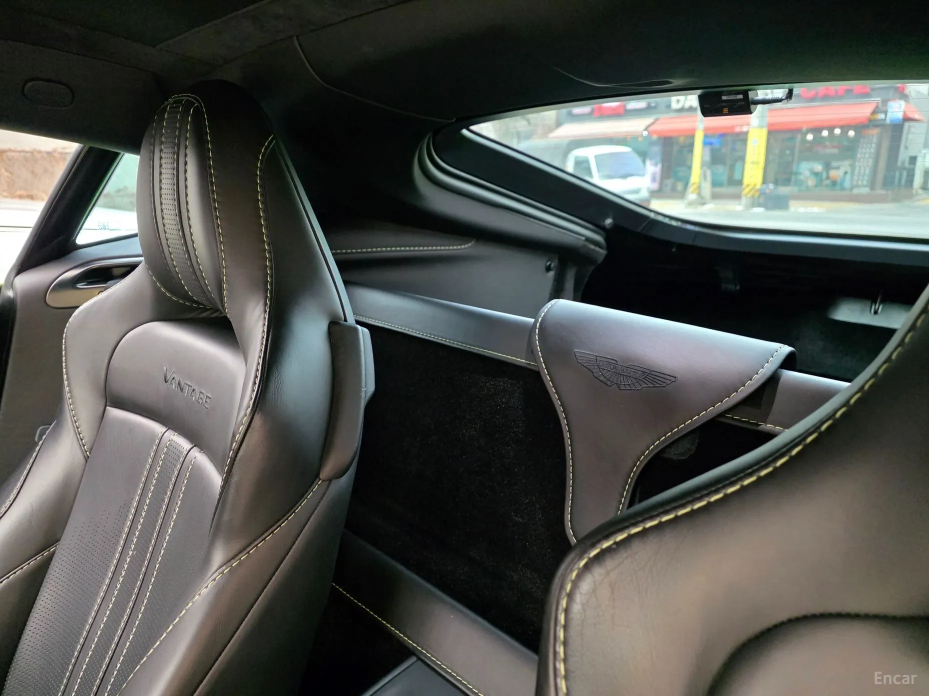 Aston Martin Vantage 2nd Generation превью 9