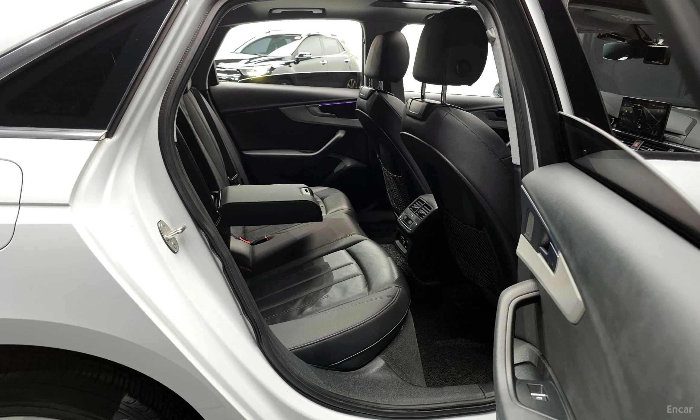 Audi A4 (B9) превью 12