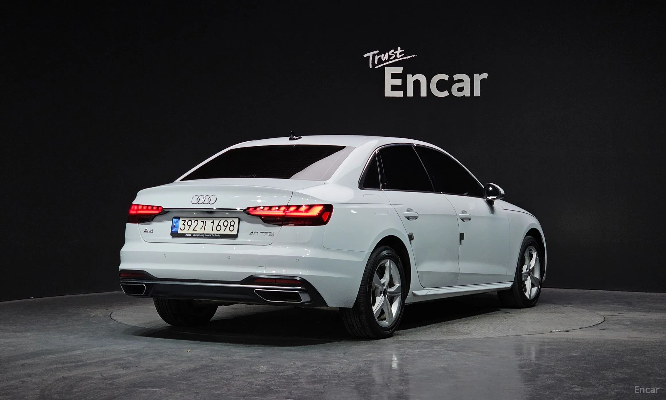 Audi A4 (B9)
