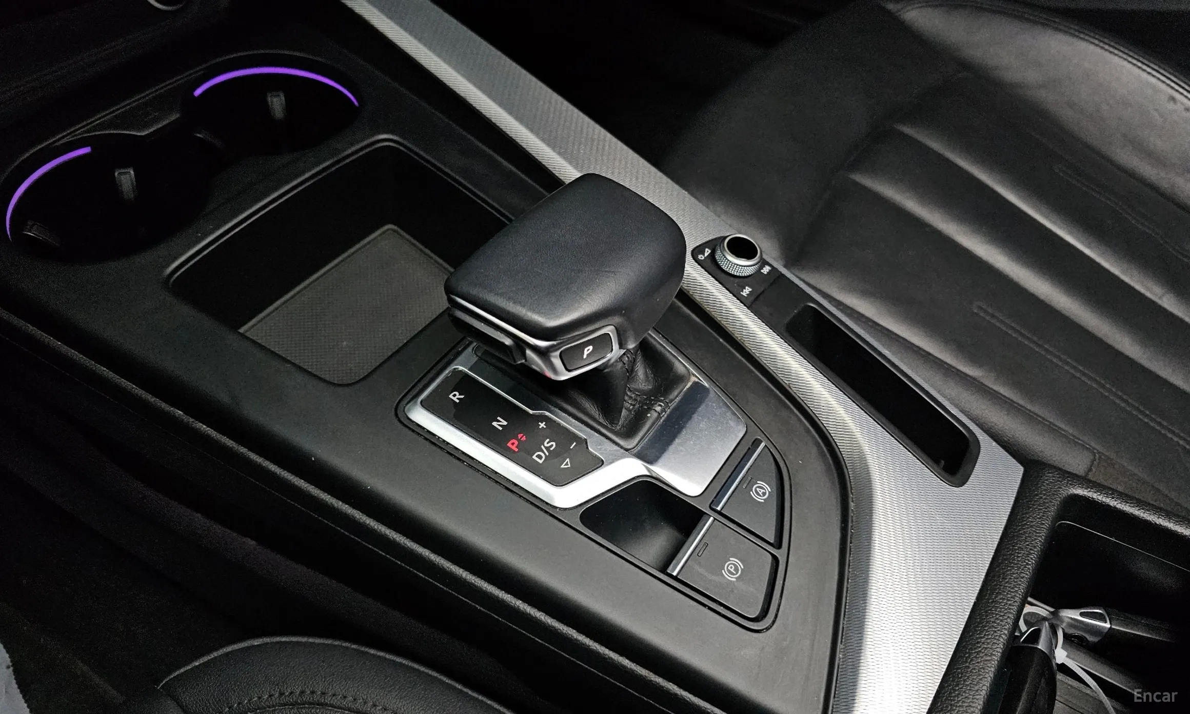 Audi A4 (B9) превью 9