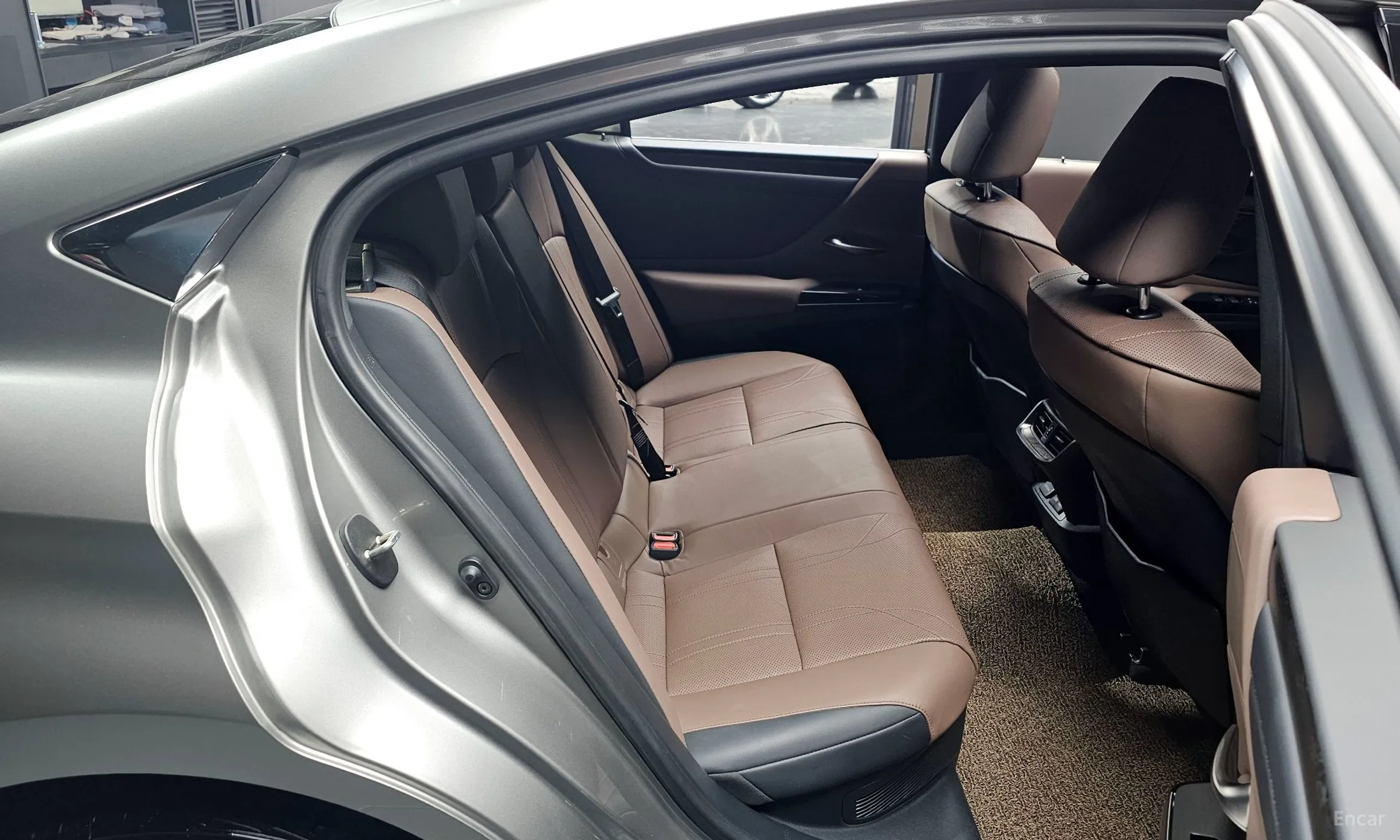 Lexus ES300h 7th Generation превью 11