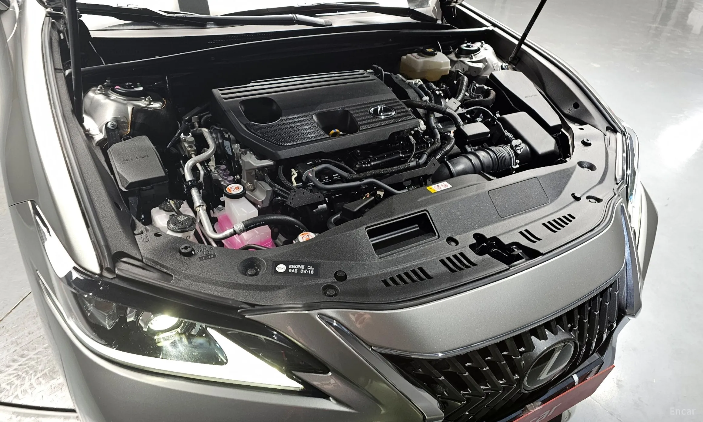 Lexus ES300h 7th Generation превью 6