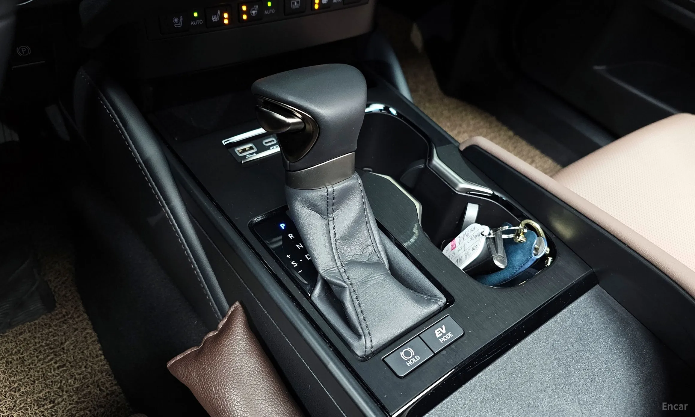 Lexus ES300h 7th Generation превью 9