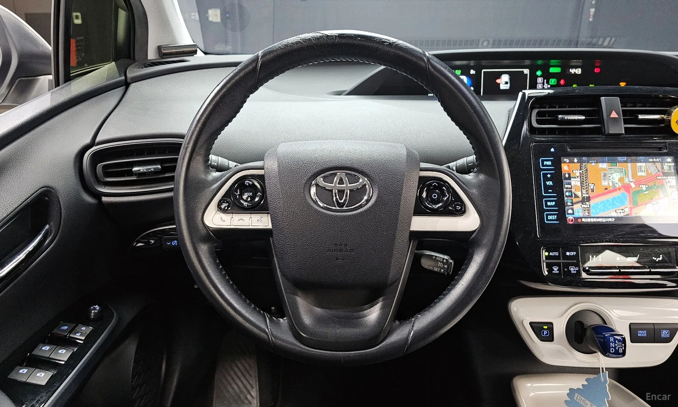 Toyota Prius 4th Generation превью 13