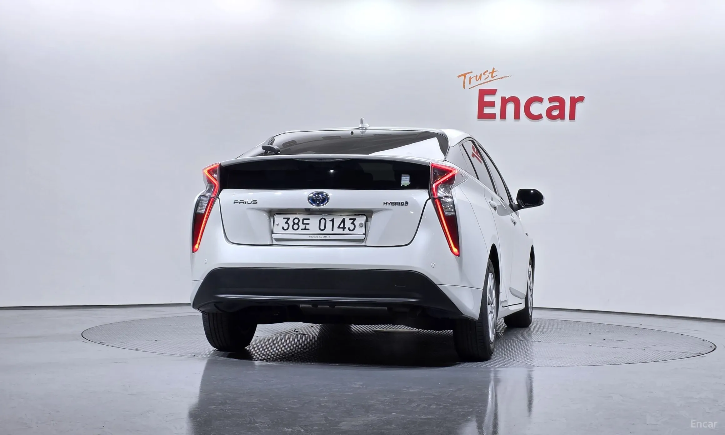 Toyota Prius 4th Generation превью 4