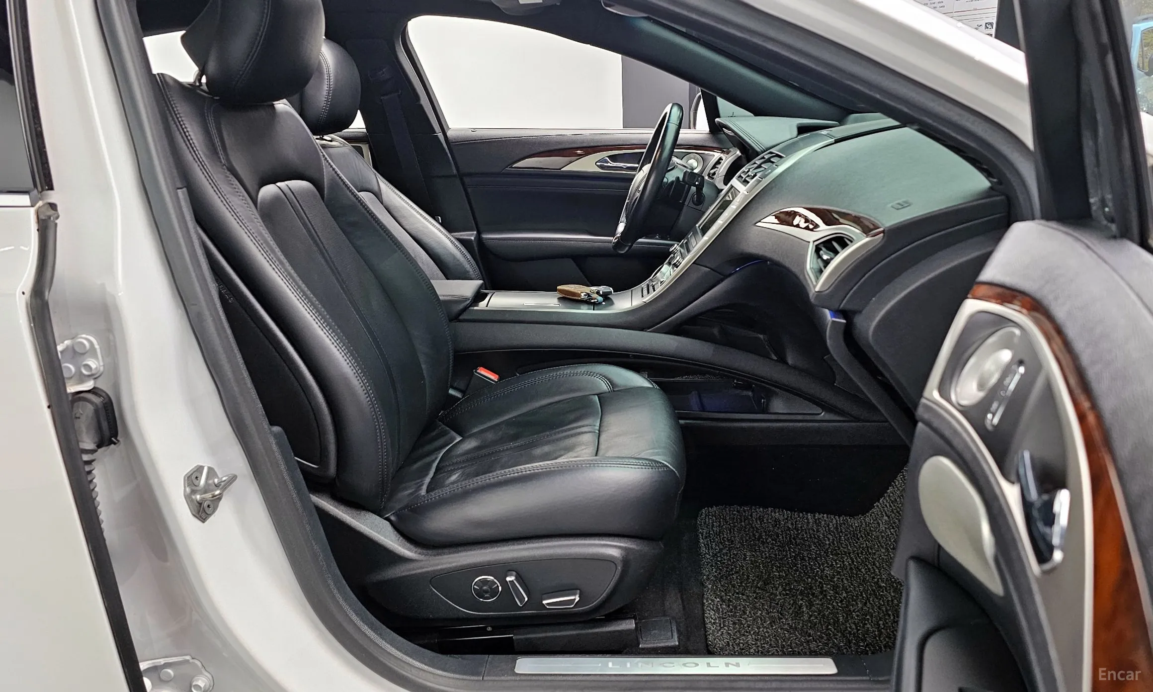 Lincoln New MKZ превью 11