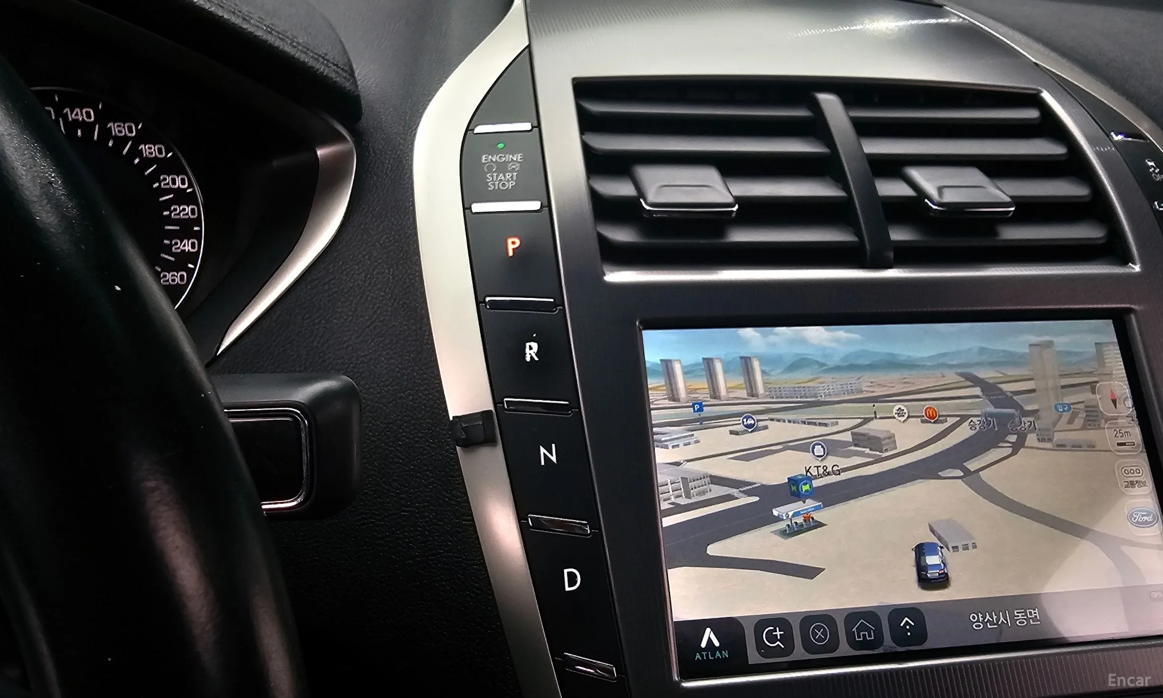 Lincoln New MKZ превью 9