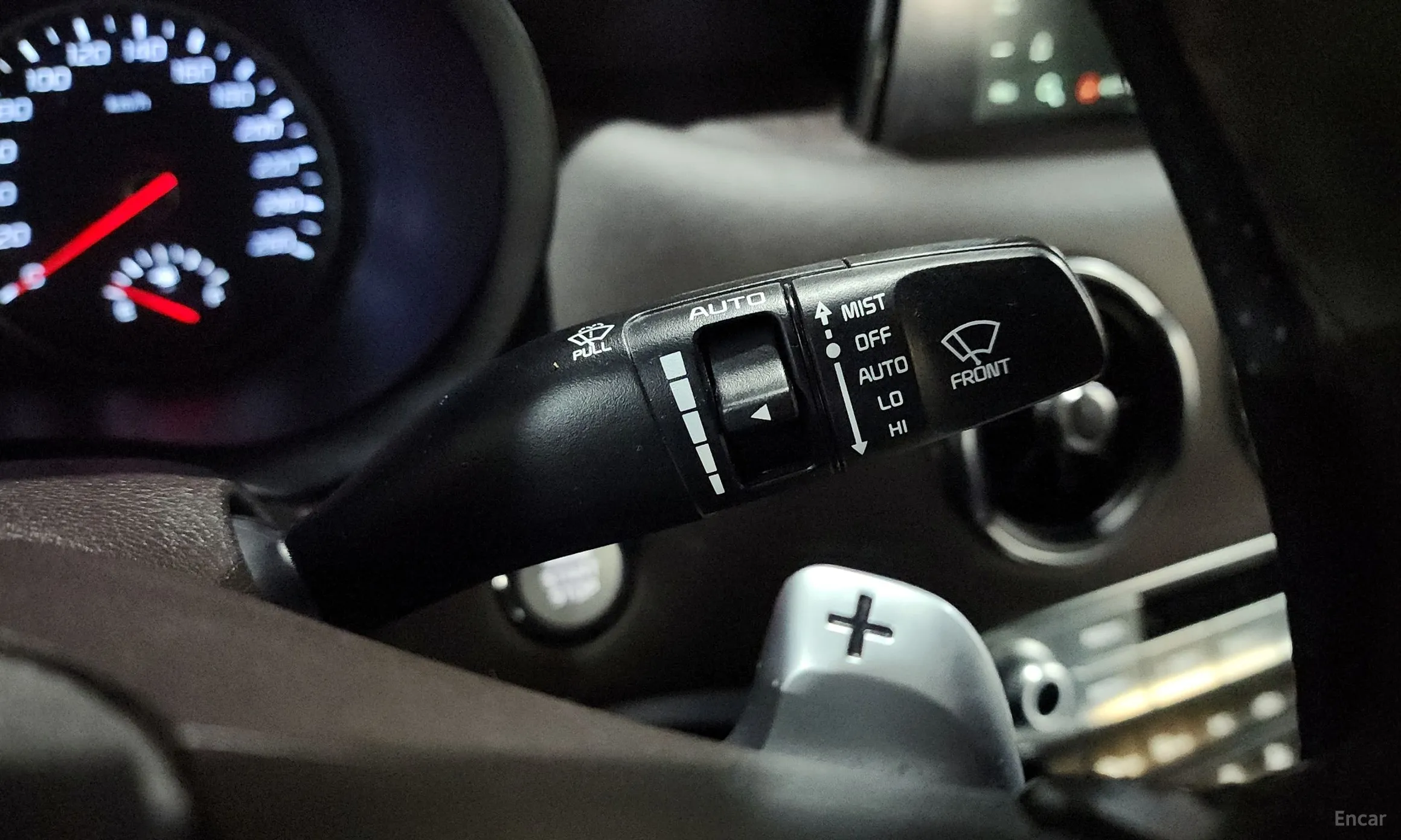 Kia Stinger превью 18