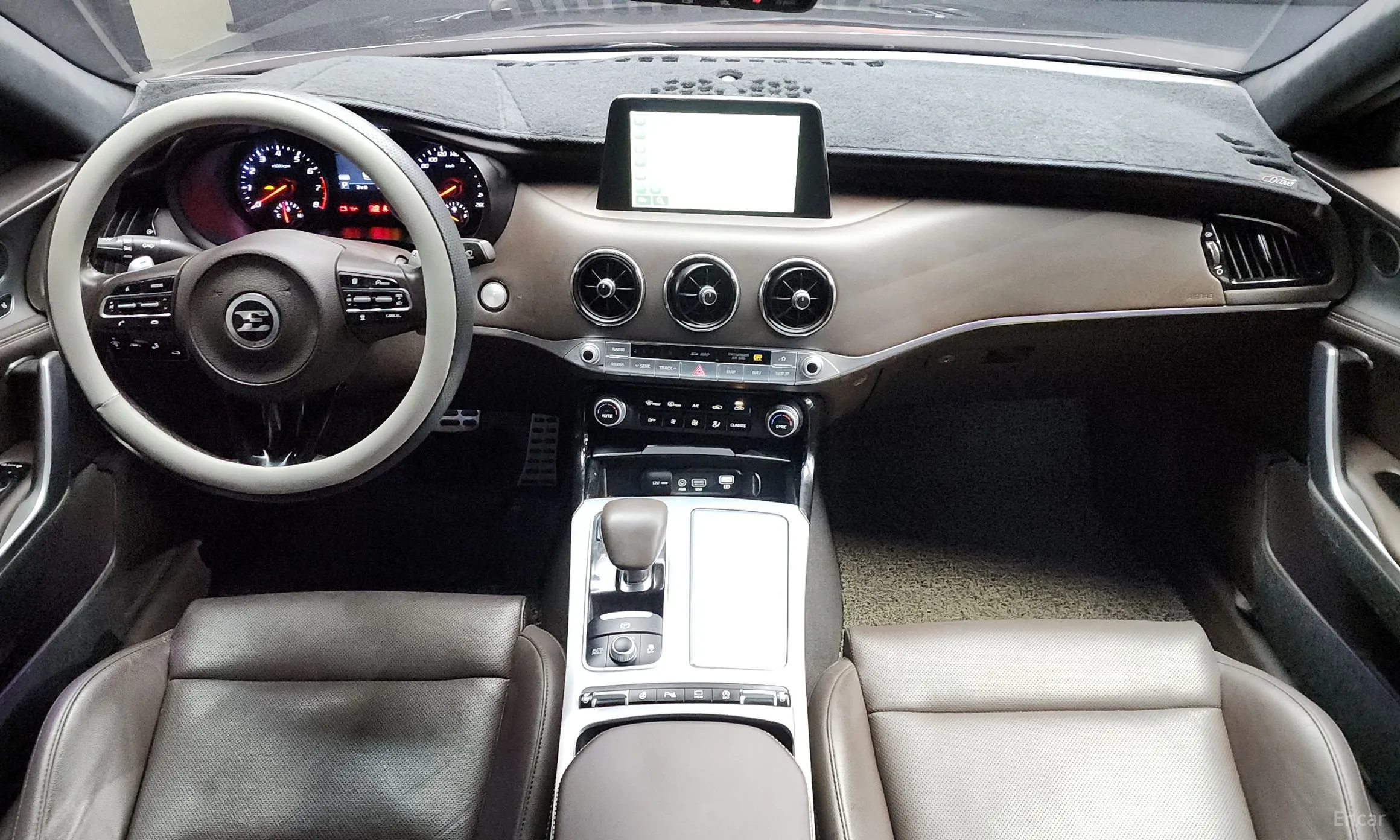 Kia Stinger превью 7
