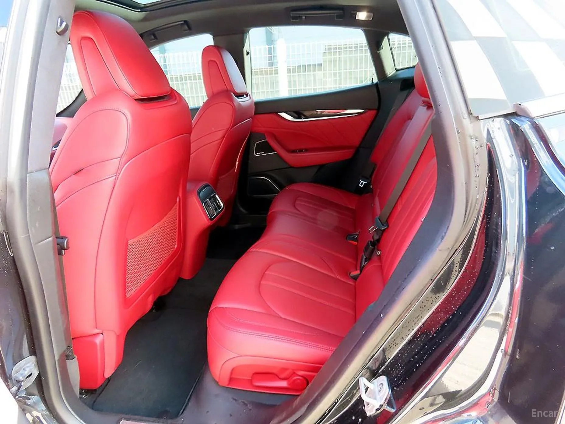 Maserati Levante превью 6
