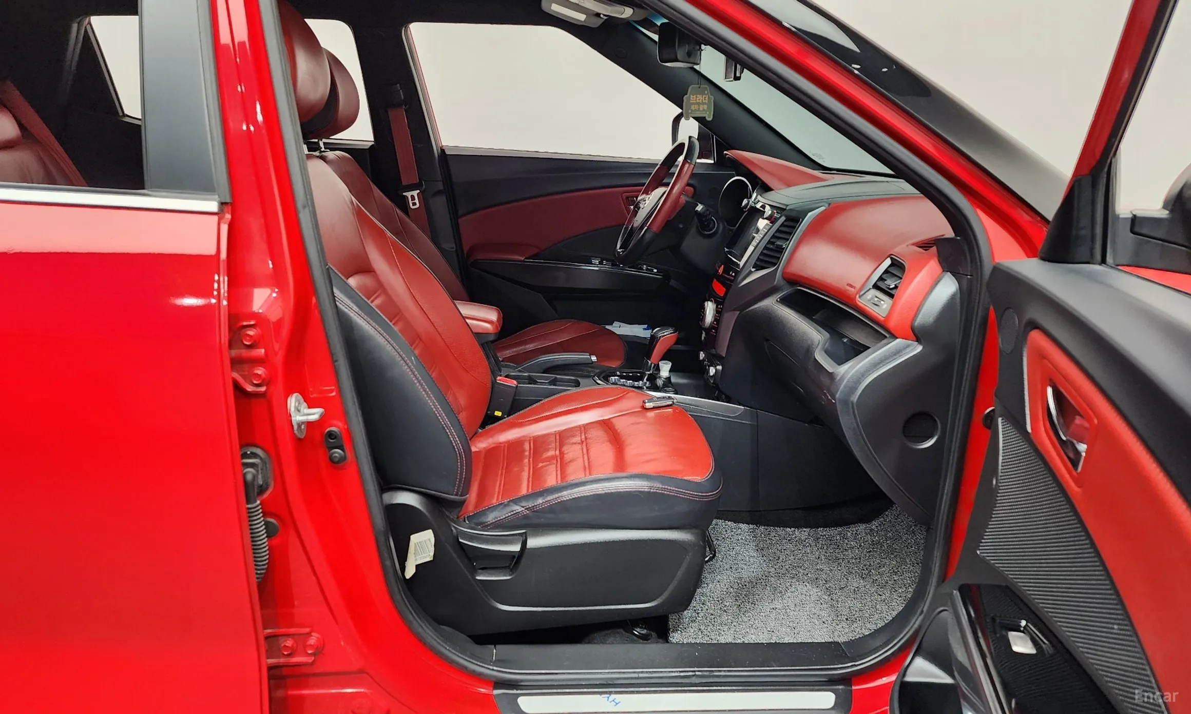 KG Mobility (SsangYong) Tivoli, Lazio превью 11
