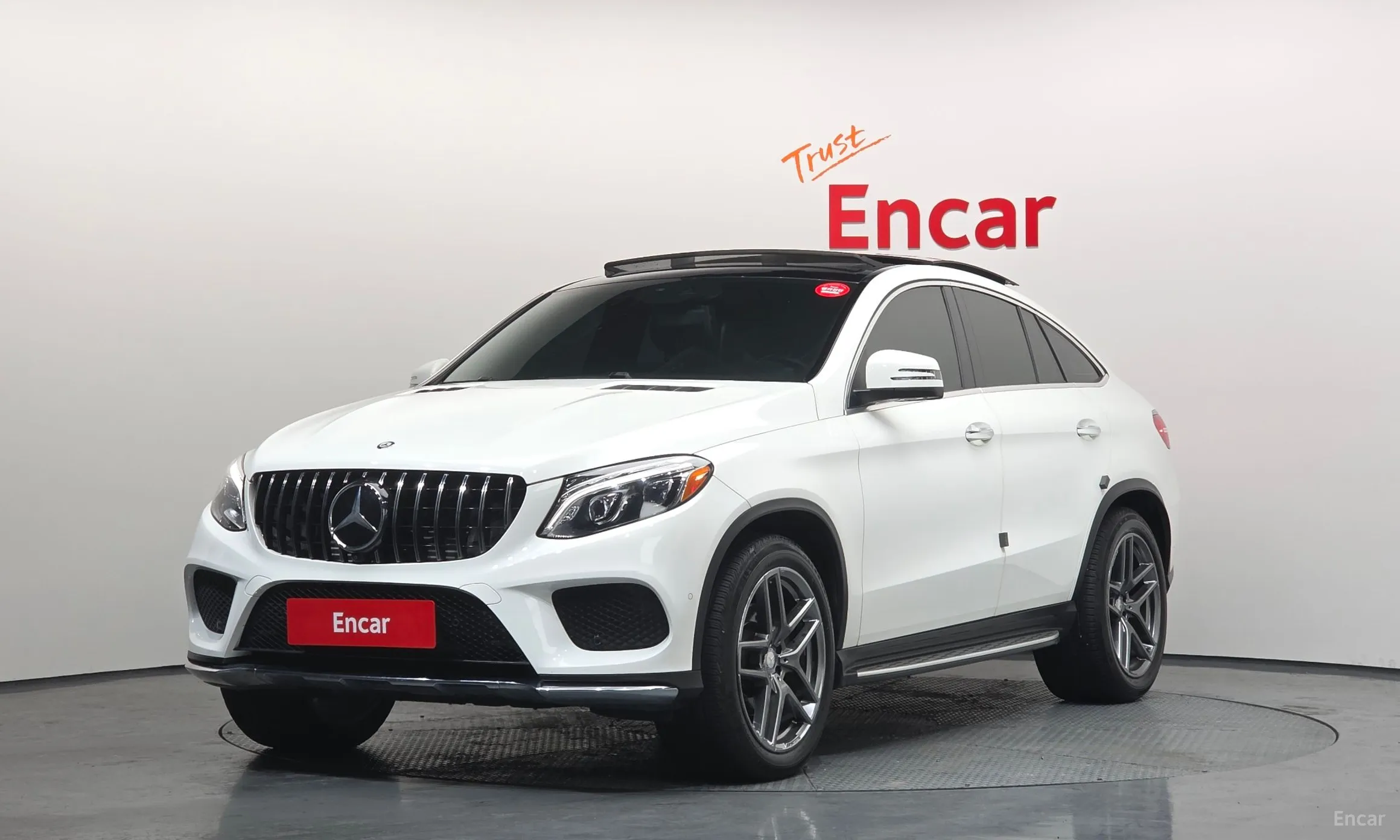 Mercedes Benz GLE-Class W166