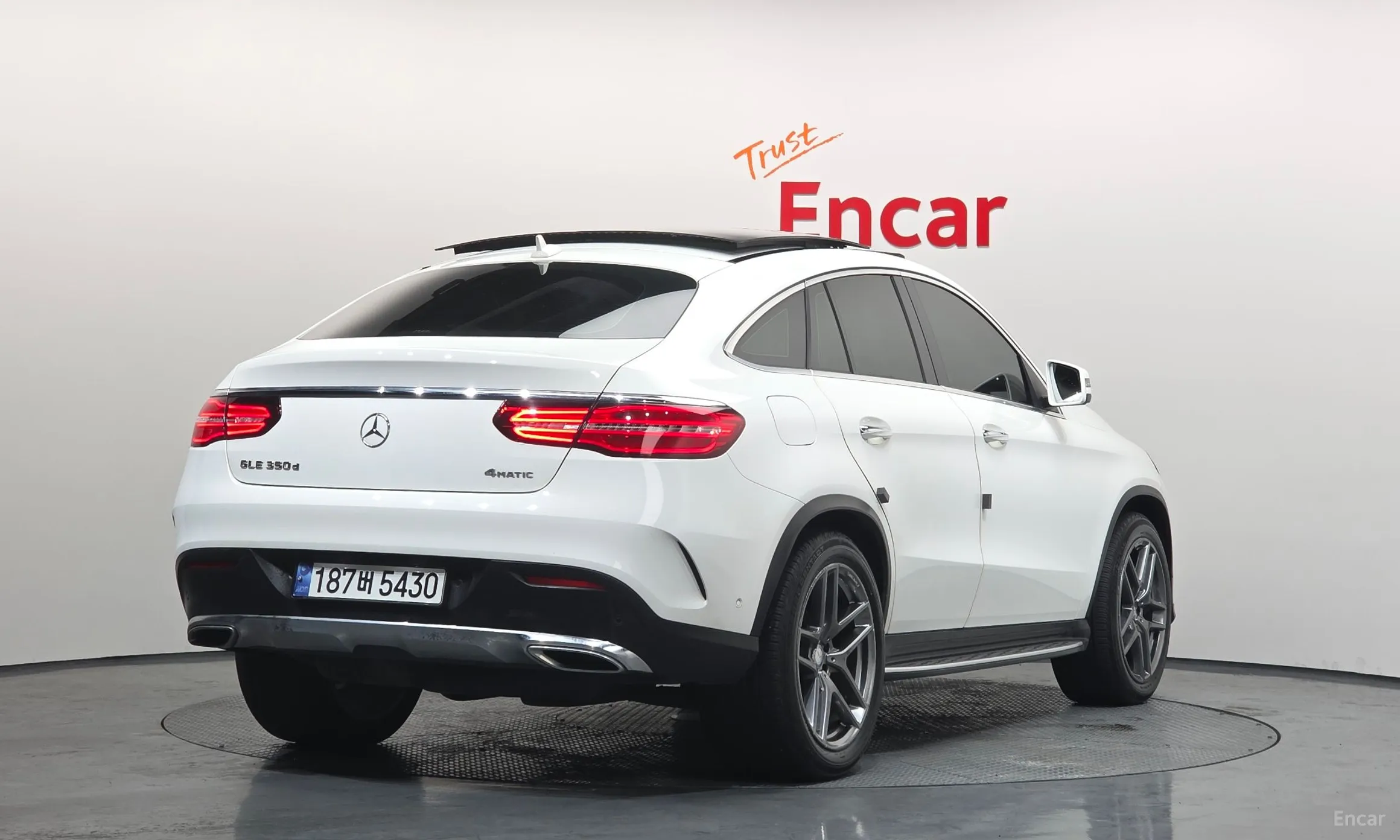 Mercedes Benz GLE-Class W166