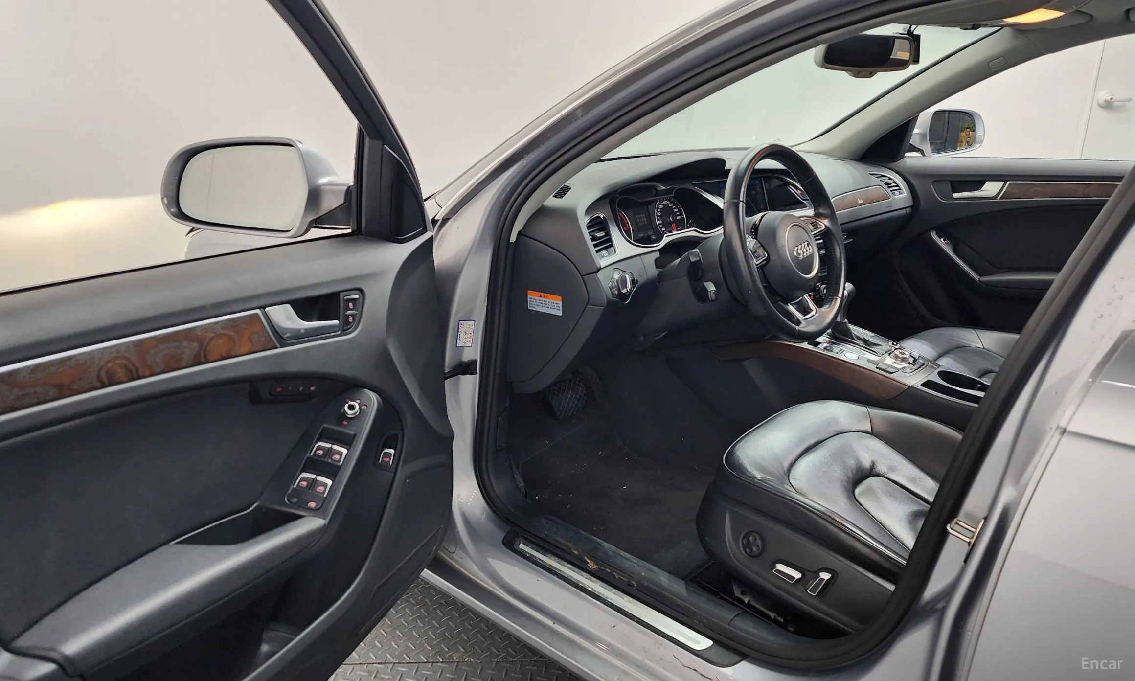 Audi New A4 превью 10