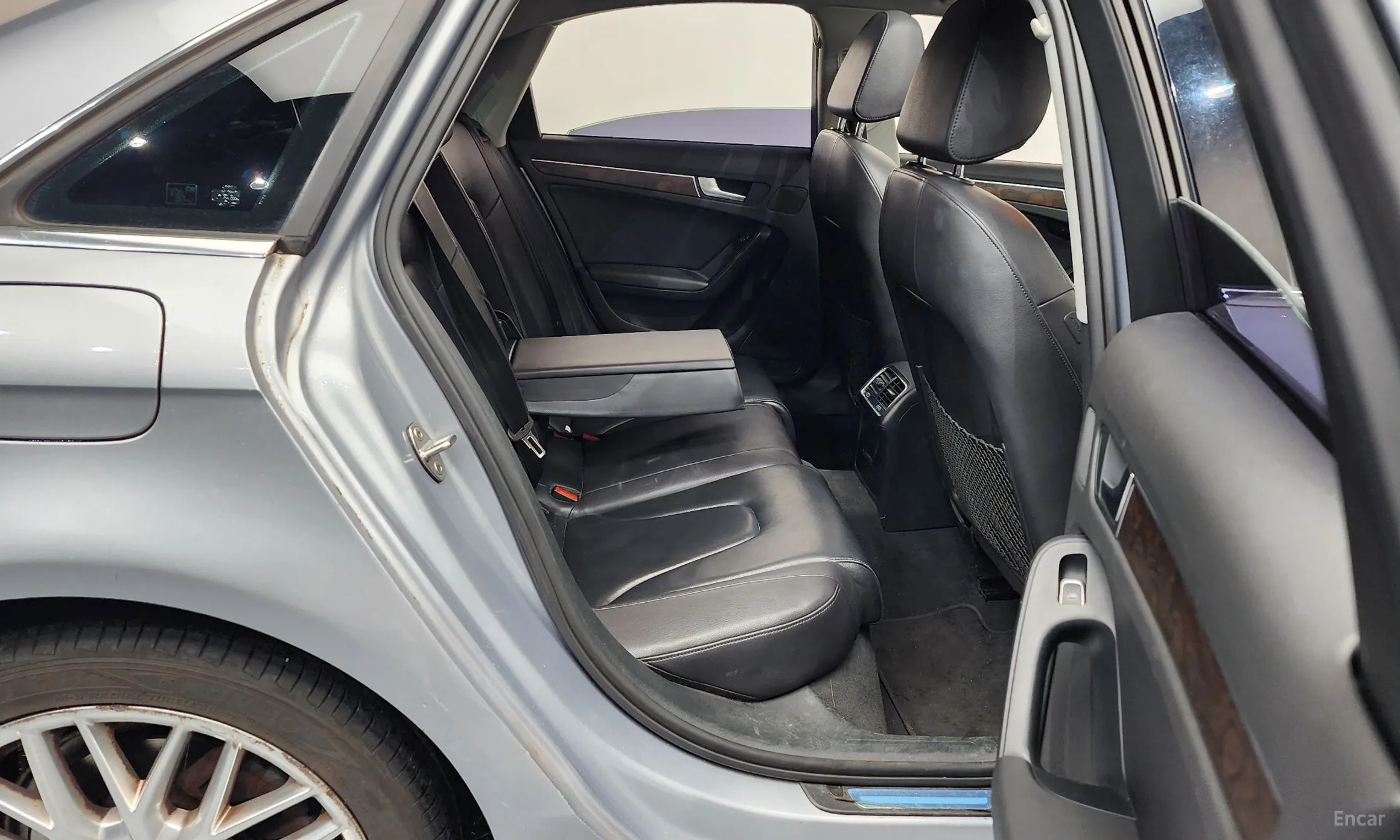 Audi New A4 превью 12