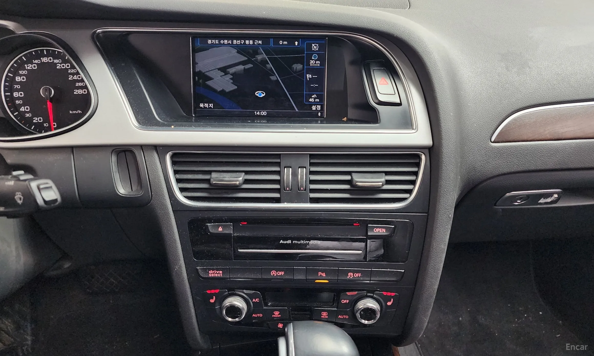 Audi New A4 превью 15