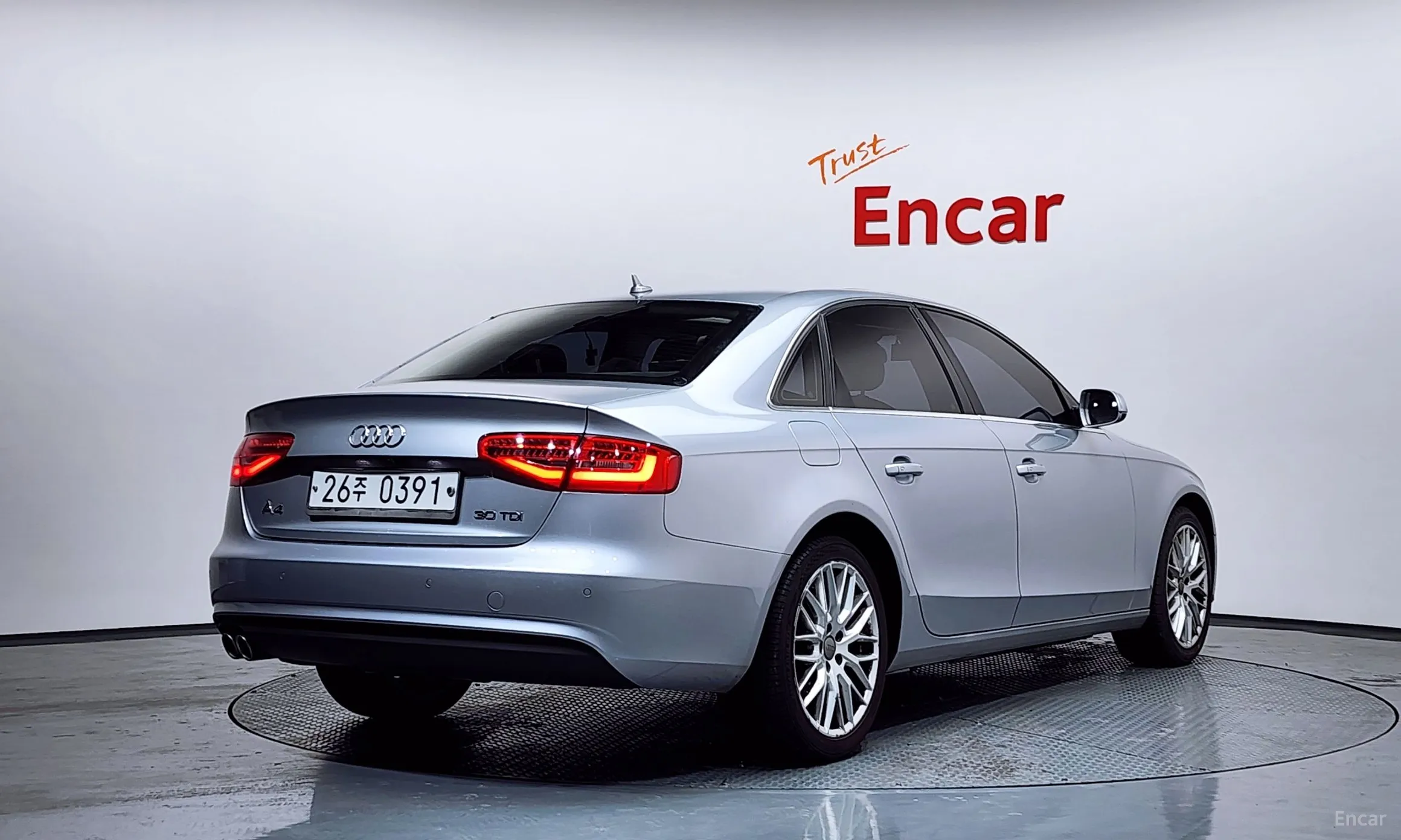 Audi New A4 превью 2