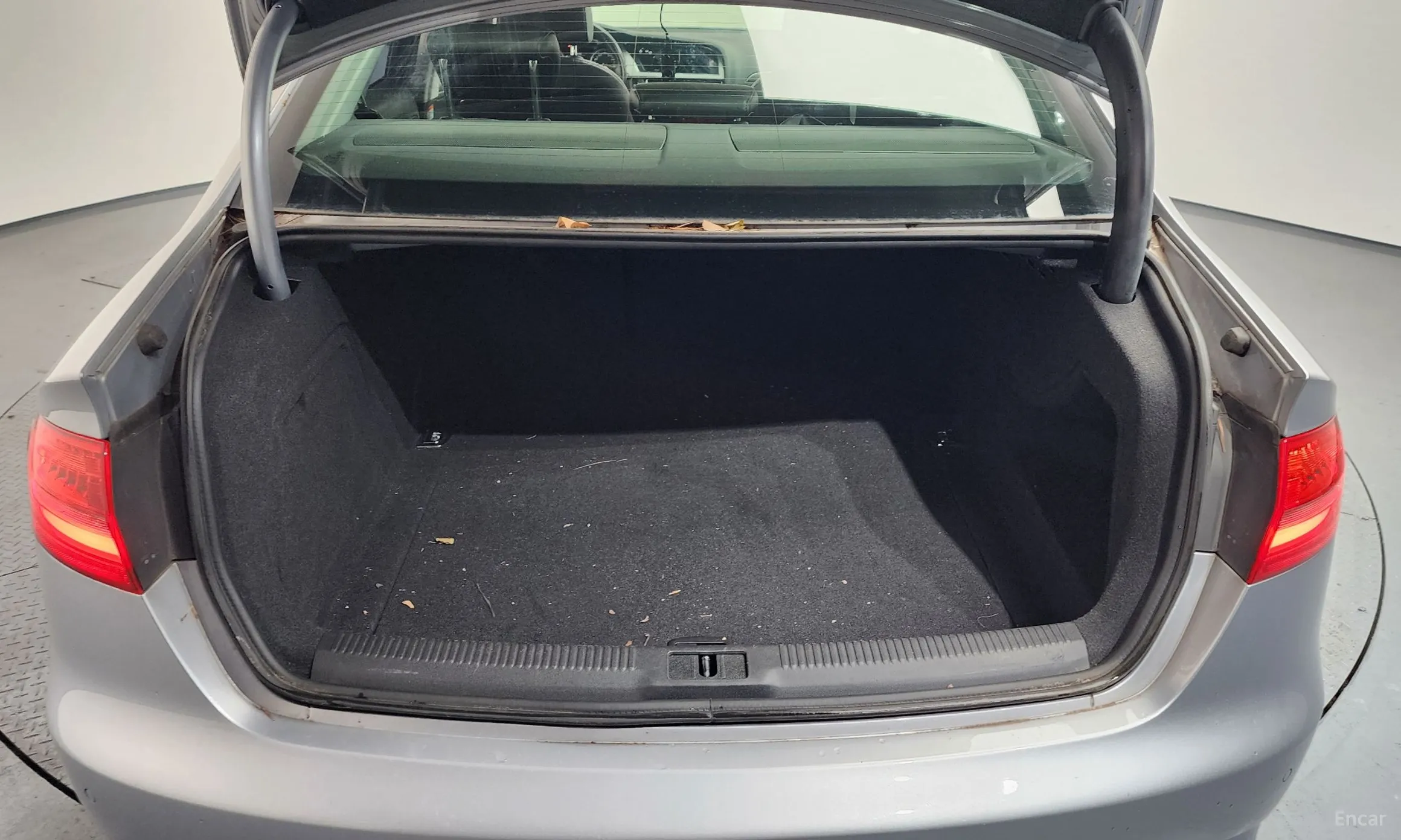 Audi New A4 превью 20