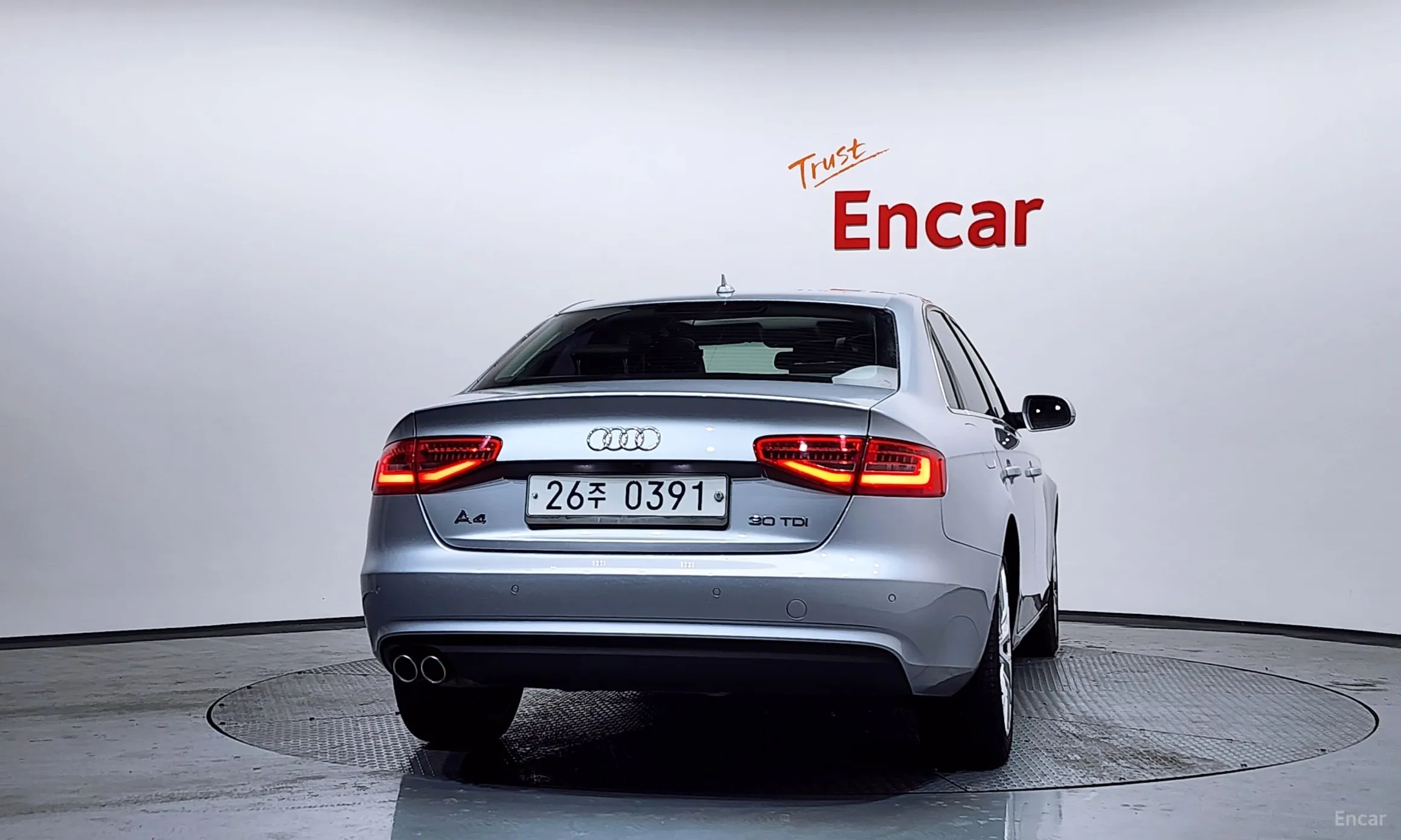 Audi New A4 превью 4