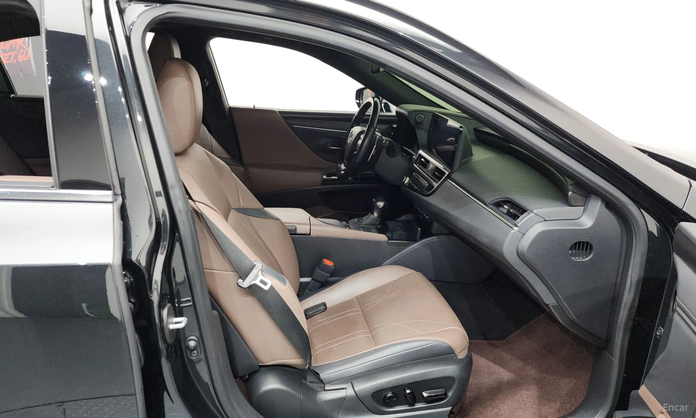 Lexus ES300h 7th Generation превью 11