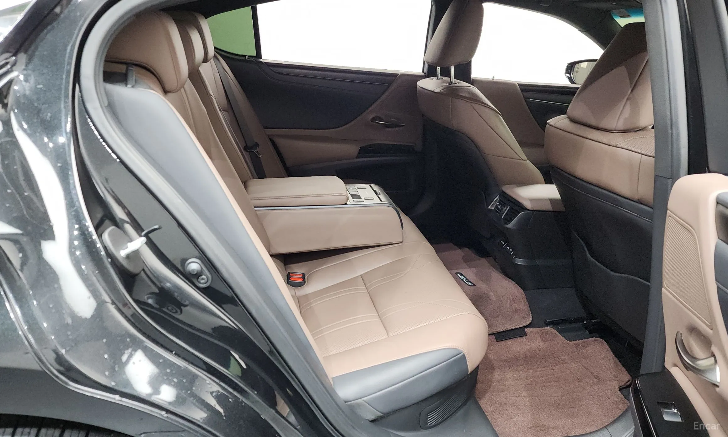 Lexus ES300h 7th Generation превью 12
